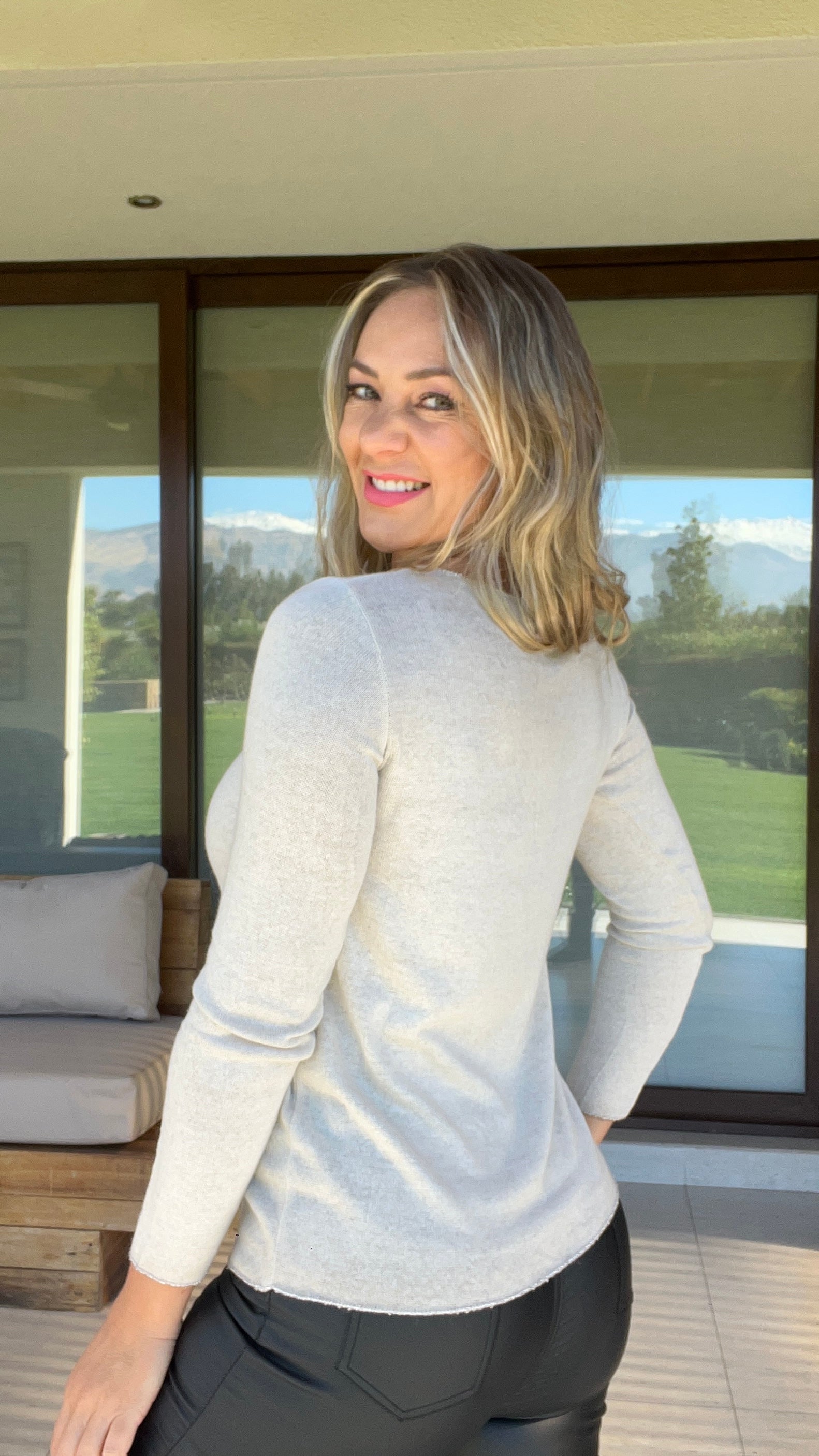 Polera Maglia Crudo| polera manga larga de hilo beige| Amoramar.cl 2
