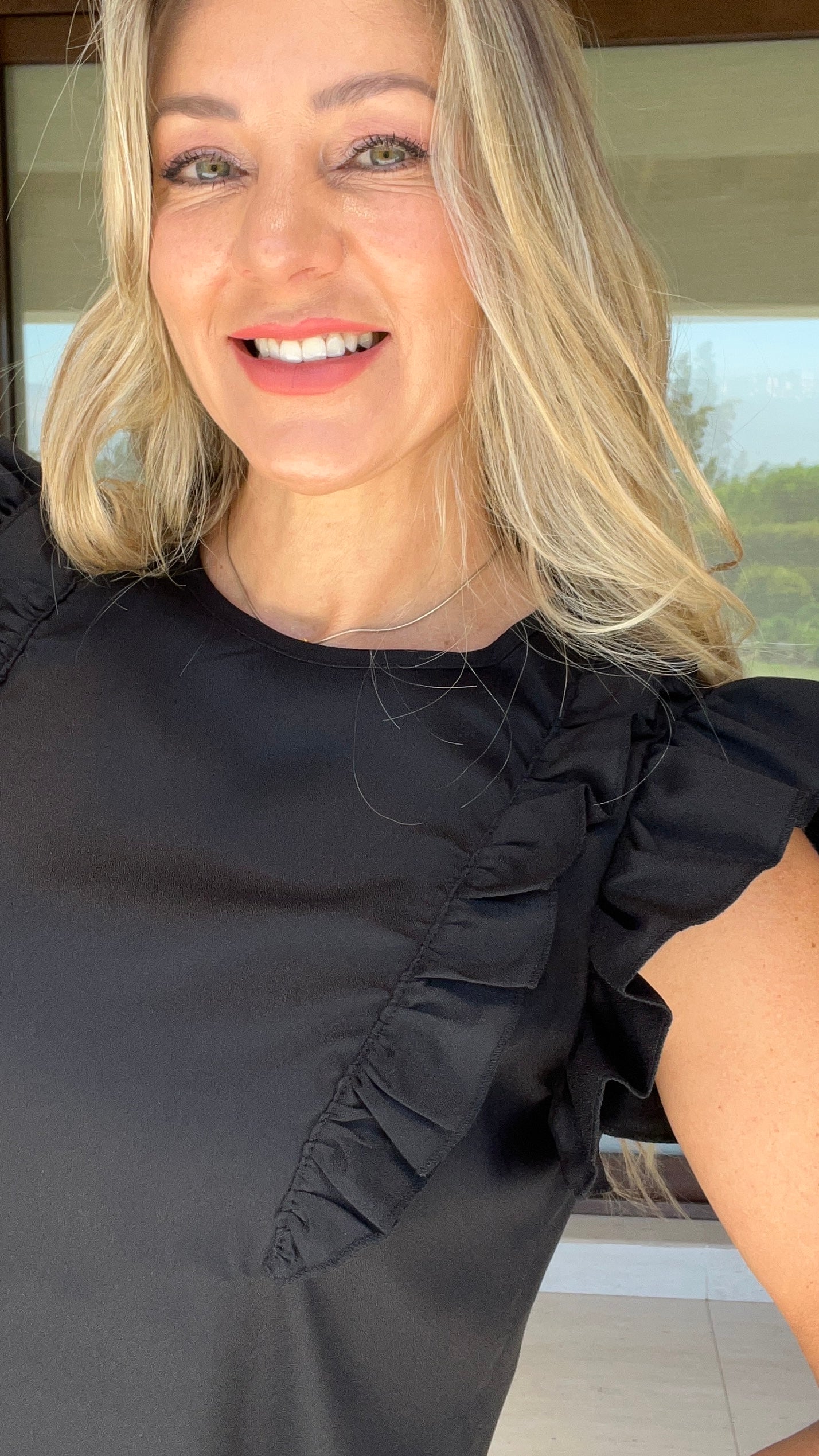 Top Lucia Negro