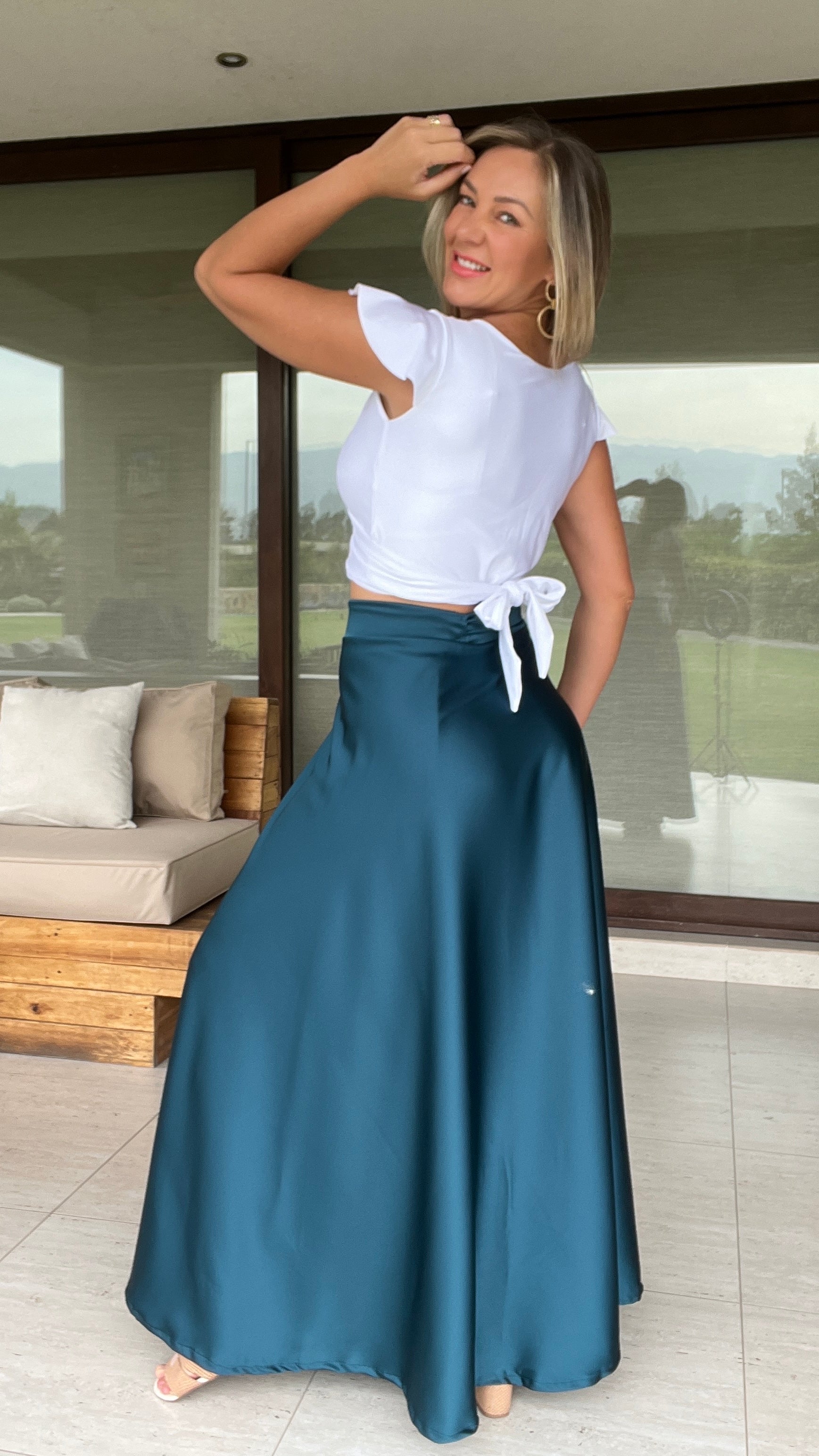 Falda Envolvente Piel de Seda Azul Petróleo