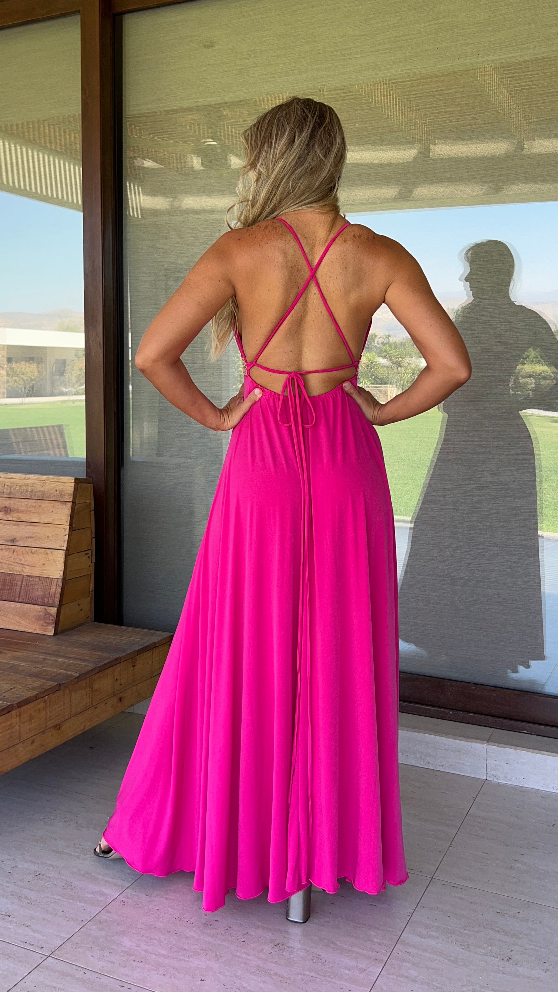 Vestido Amanda Cruzado Fucsia | Vestido Largo de Fiesta mujer fucsia con dorado| Amoramar.cl 1