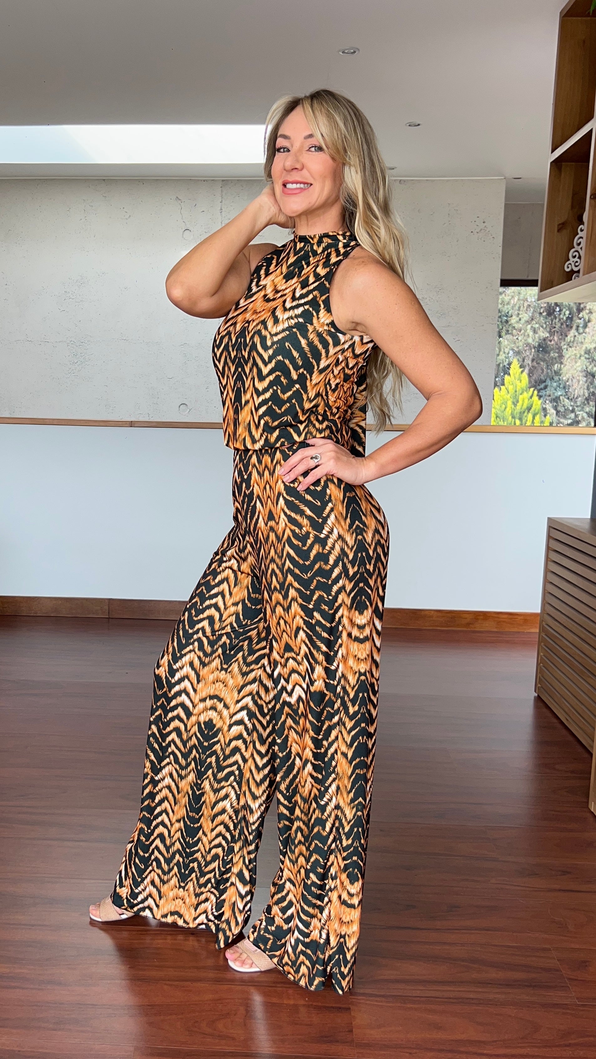 Enterito Halter Cairo| Enterito cuello alto print café |Amoramar.cl 5