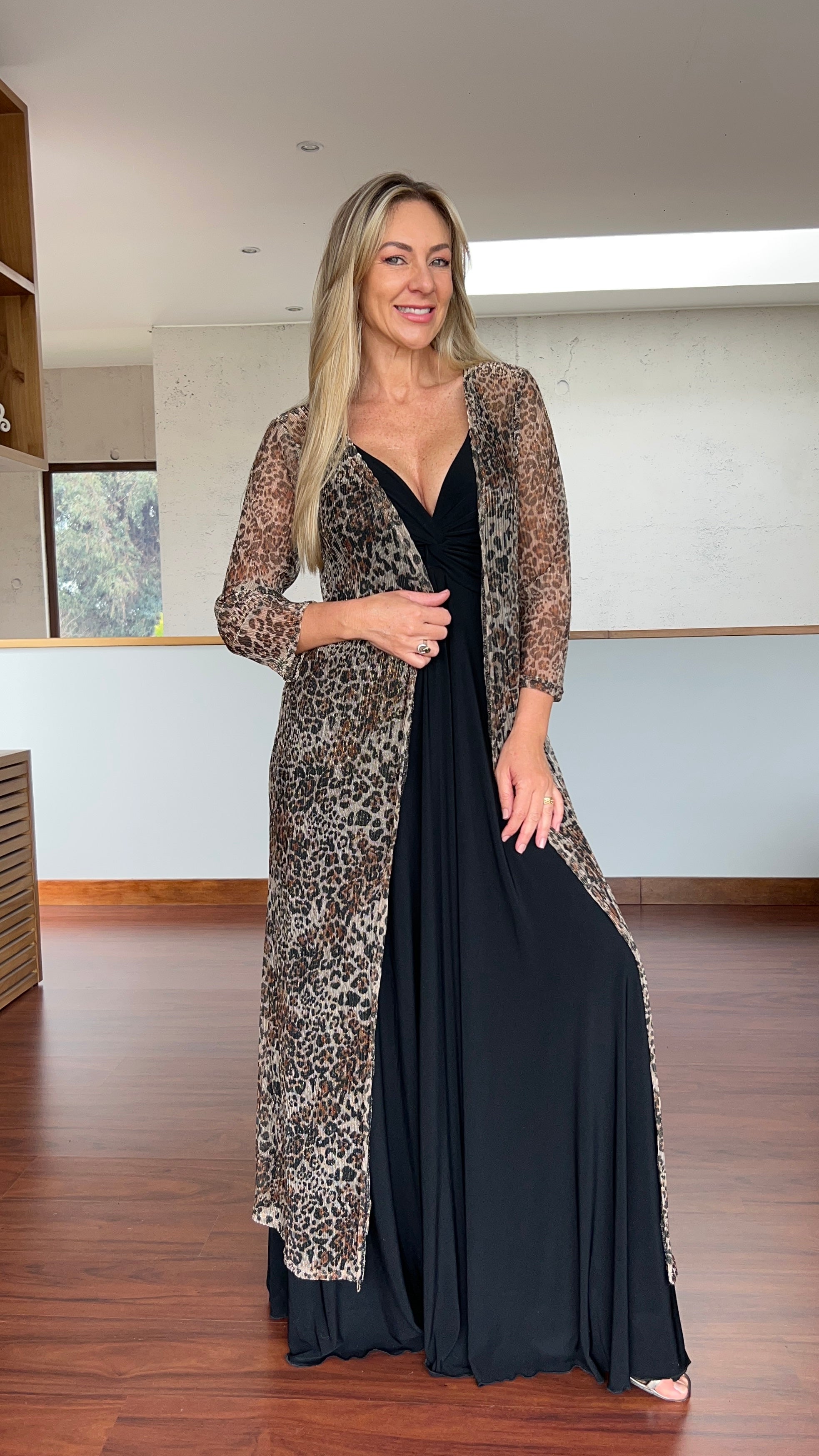 Tapado plisado print café |kimono largo mujer fiesta traslúcido print|Amoramar.cl 4