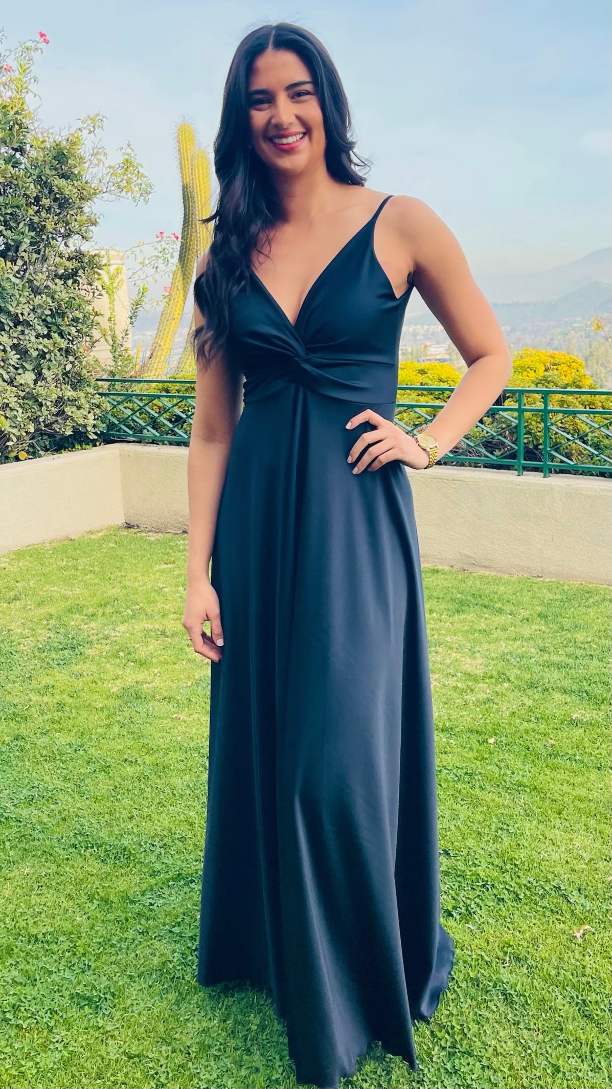 Vestido Amanda en V Dupont Negro