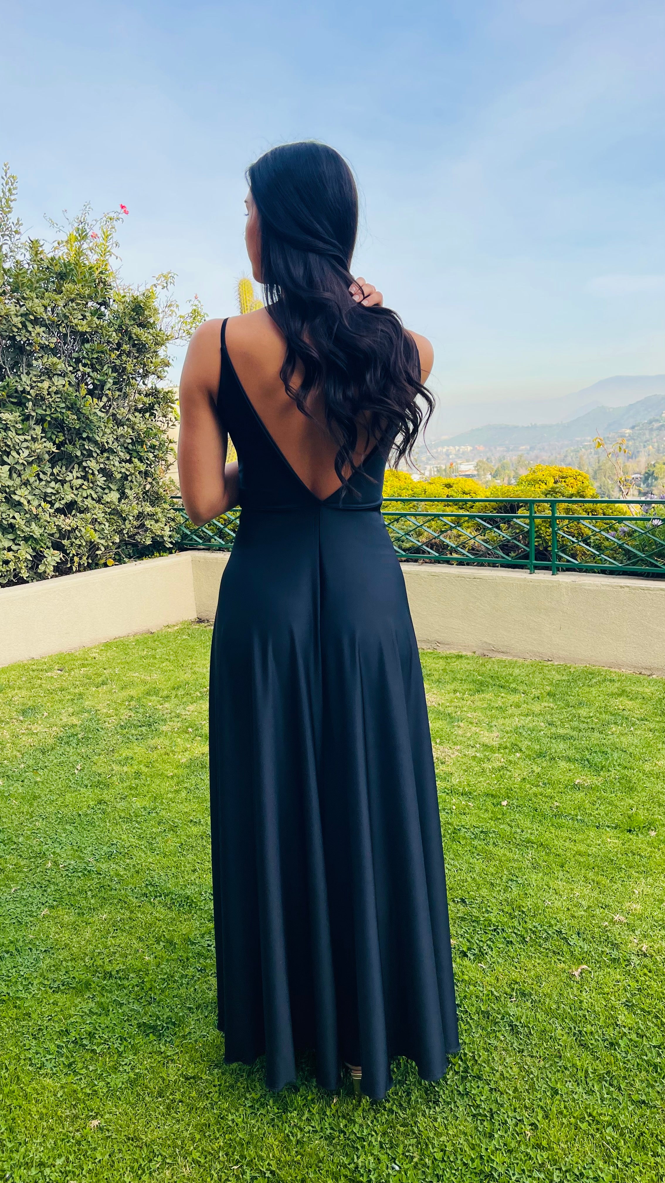 Vestido Amanda en V Dupont Negro