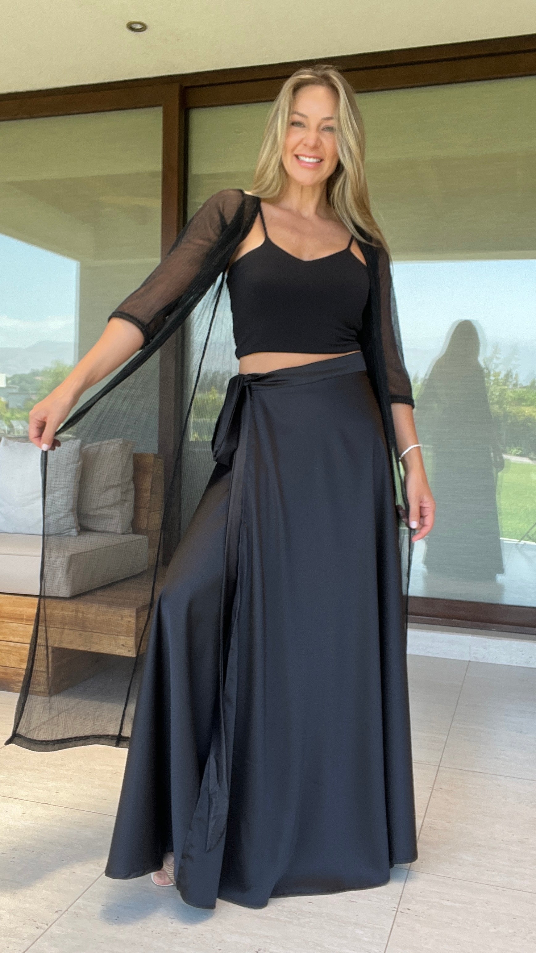 Falda envolvente piel de seda negra| Falda fiesta negra| Falda pareo negra| Amoramar.cl 6