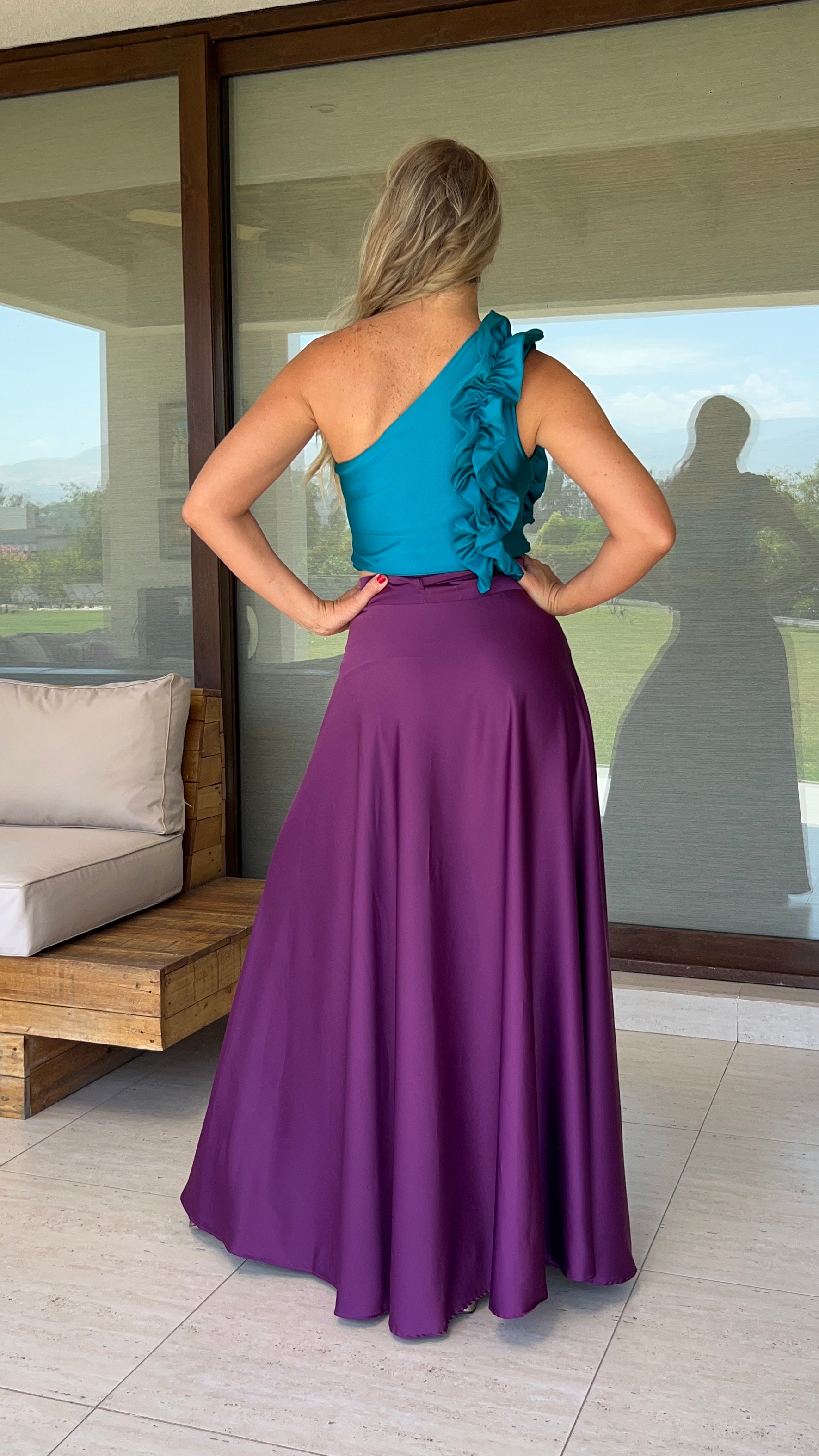 Falda envolvente piel de seda púrpura | falda tipo pareo fiesta morada color obispo| amoramar.cl 7