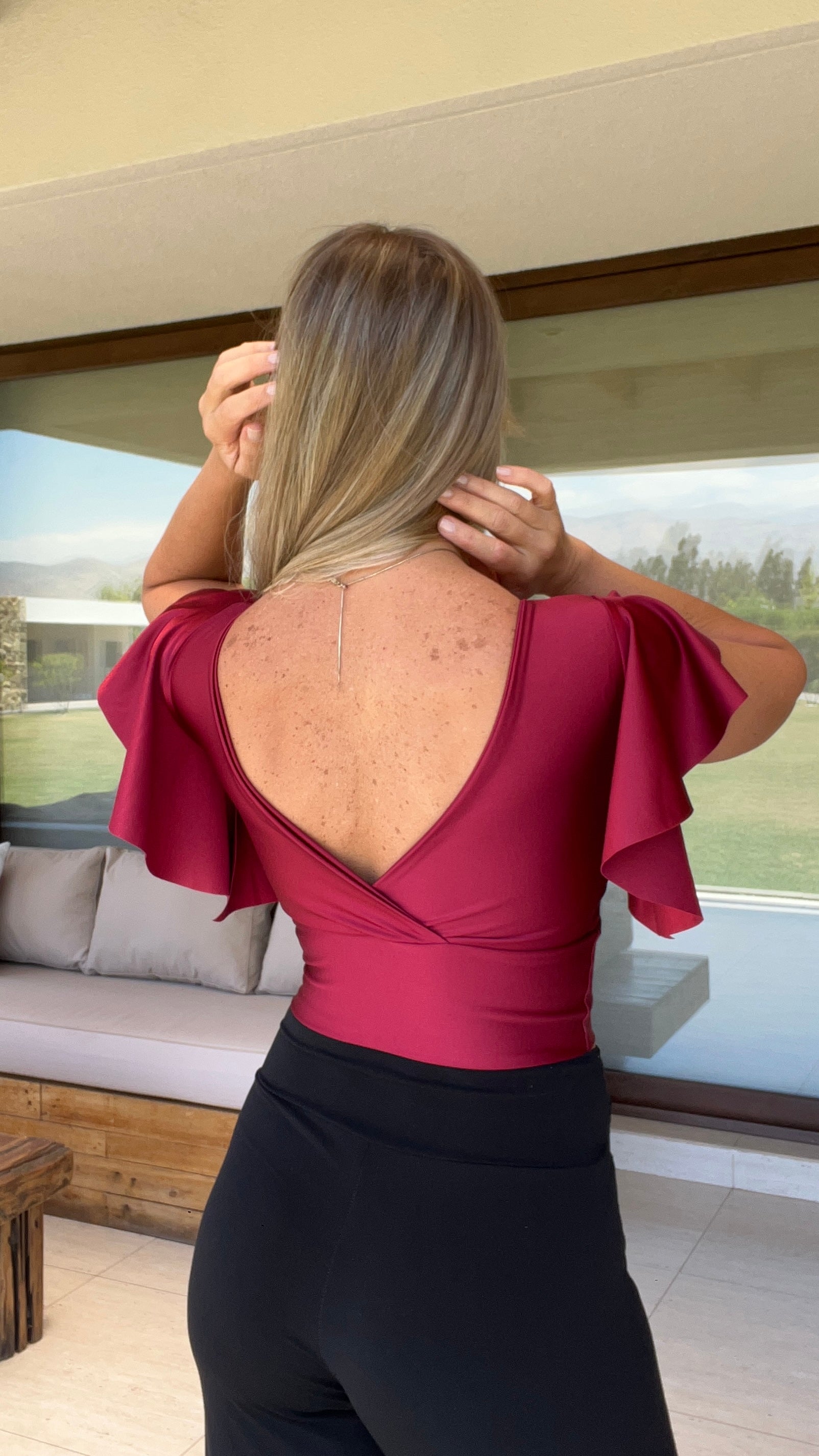 Crop Top Elisa Granate | top corto mujer conchovino fiesta| amoramar.cl 2