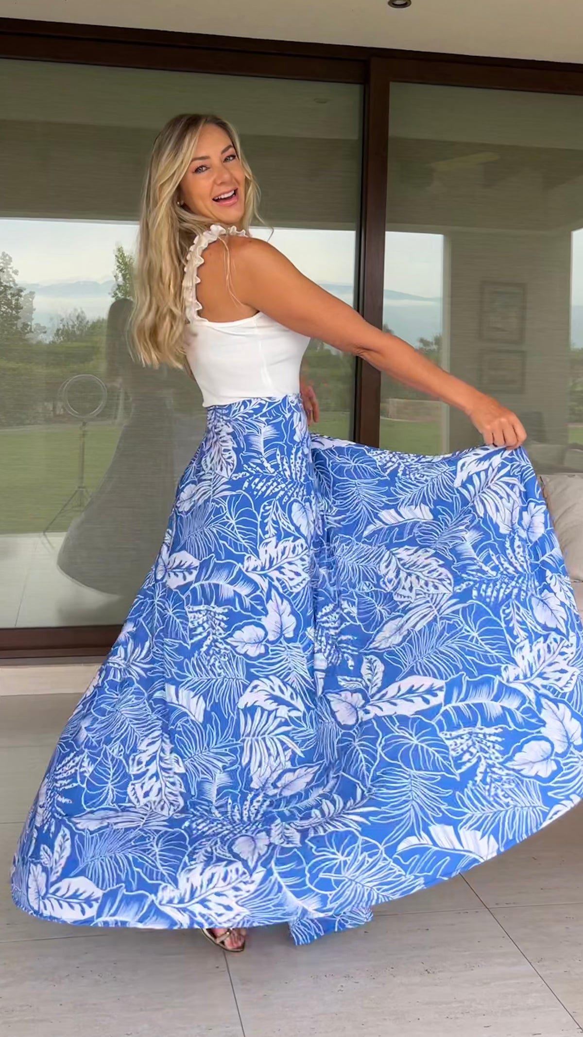 Falda Ity Azul Hojas Blancas