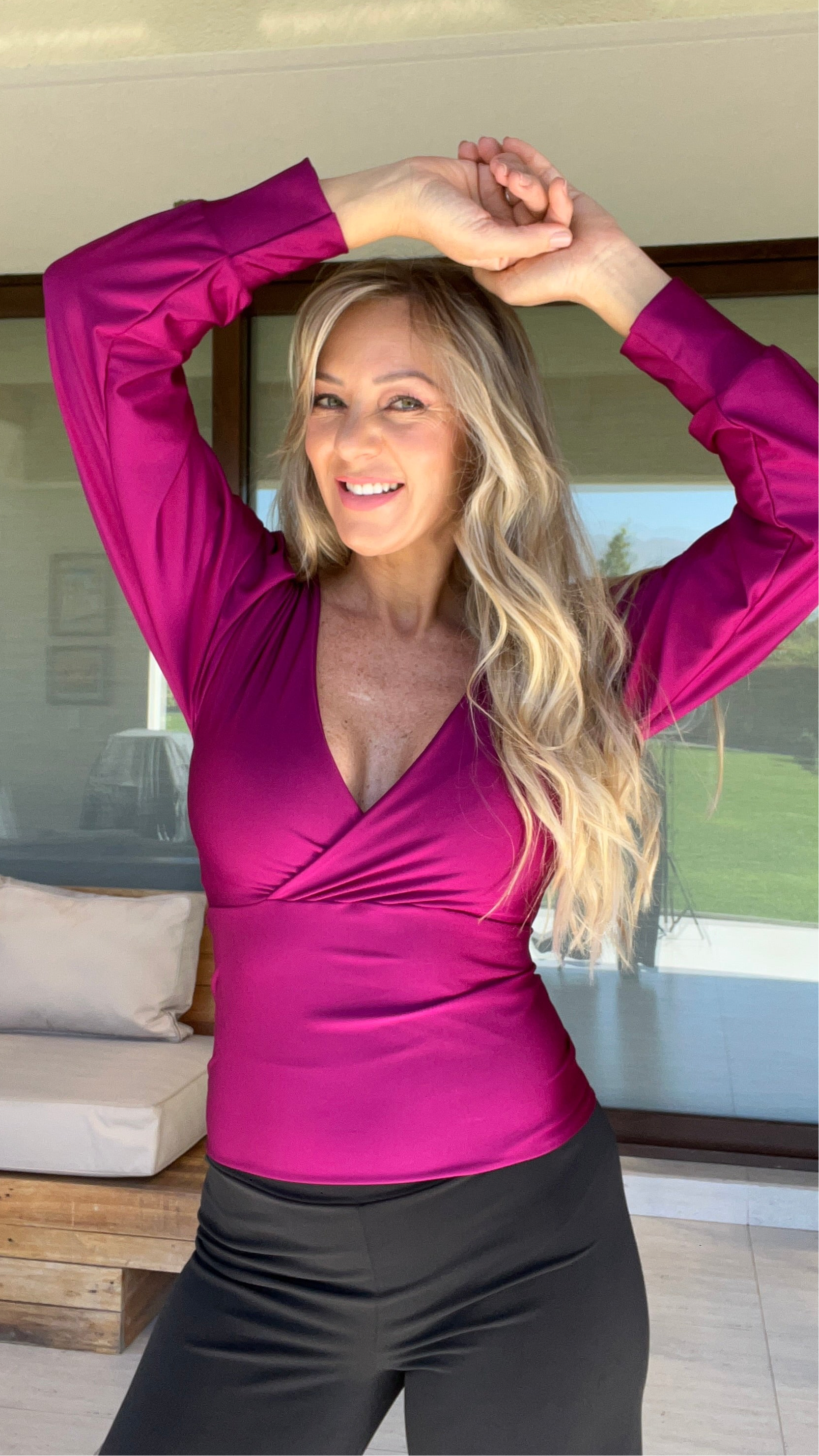 Top manga larga magenta Dupont| Top fiesta mujer fucsia, magenta, satinado| amoramar.cl 5