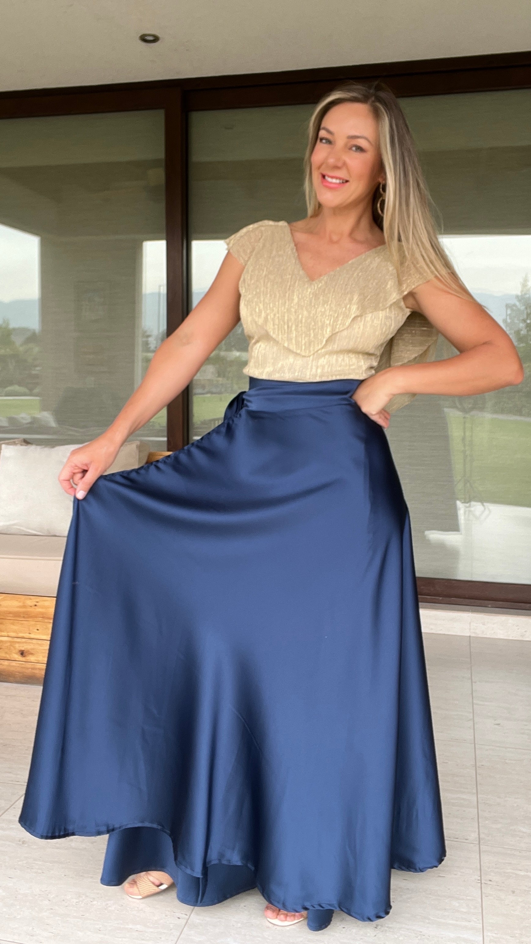Falda Envolvente | Falda Piel de Seda Azul Marino 2| Amoramar.cl