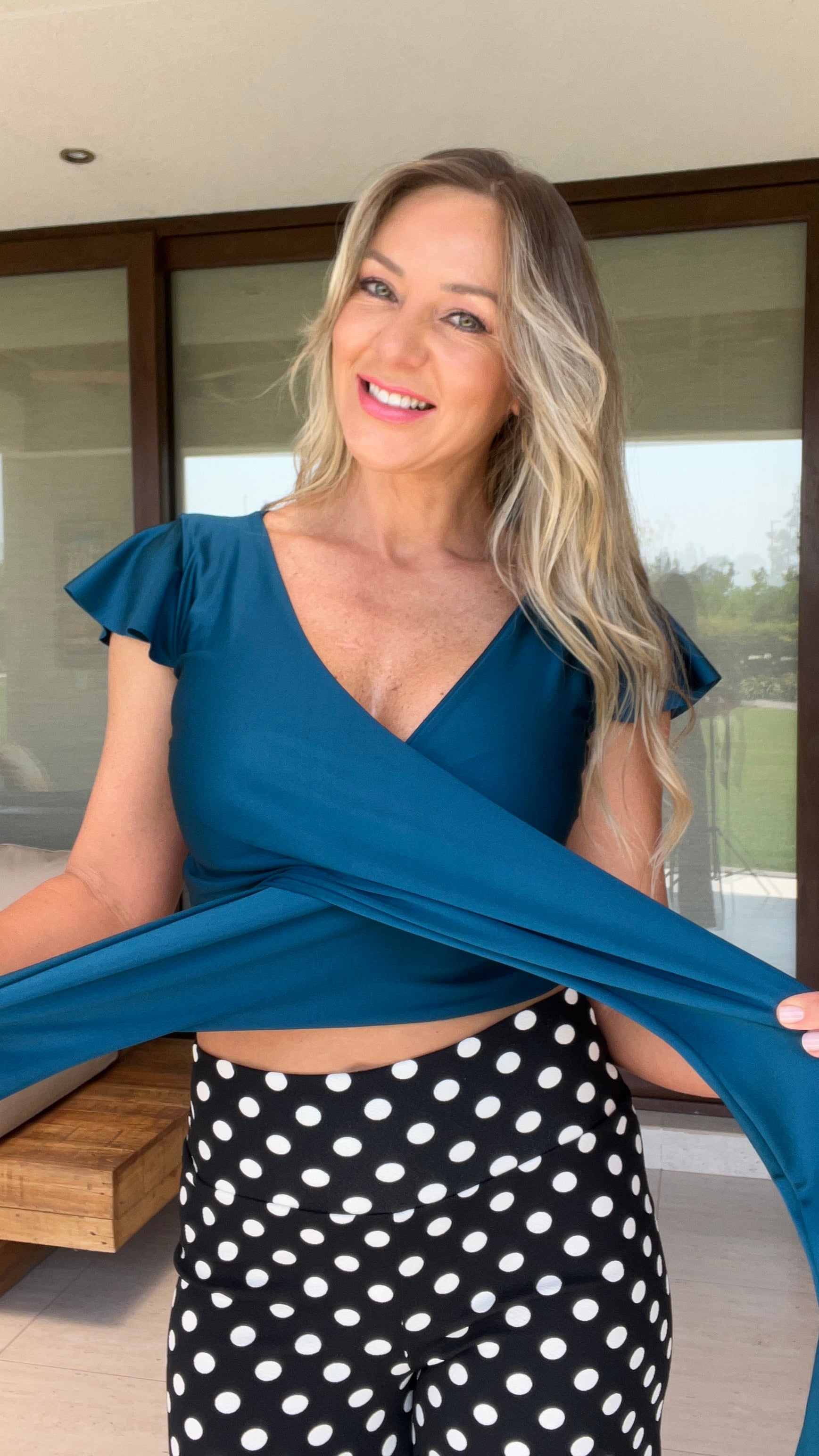 Crop Top Fernanda Azul Petróleo | Top Corto Azul Petróleo |Amoramar.cl 2