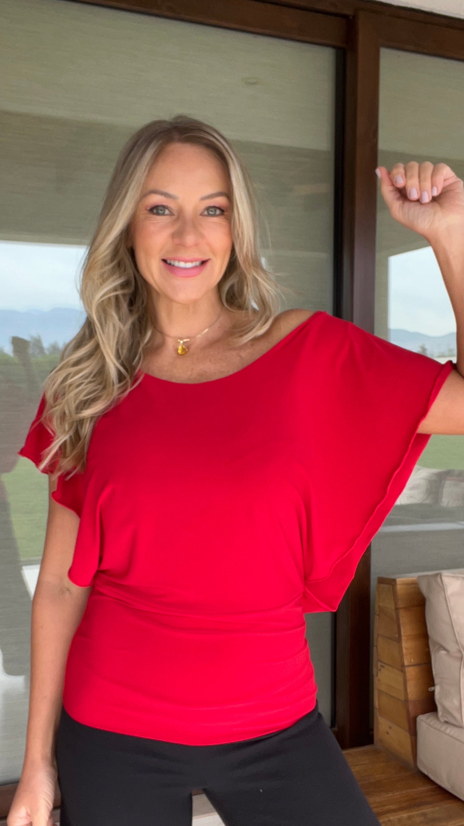Top Cloe rojo| top cuello bote rojo| Amoramar.cl.