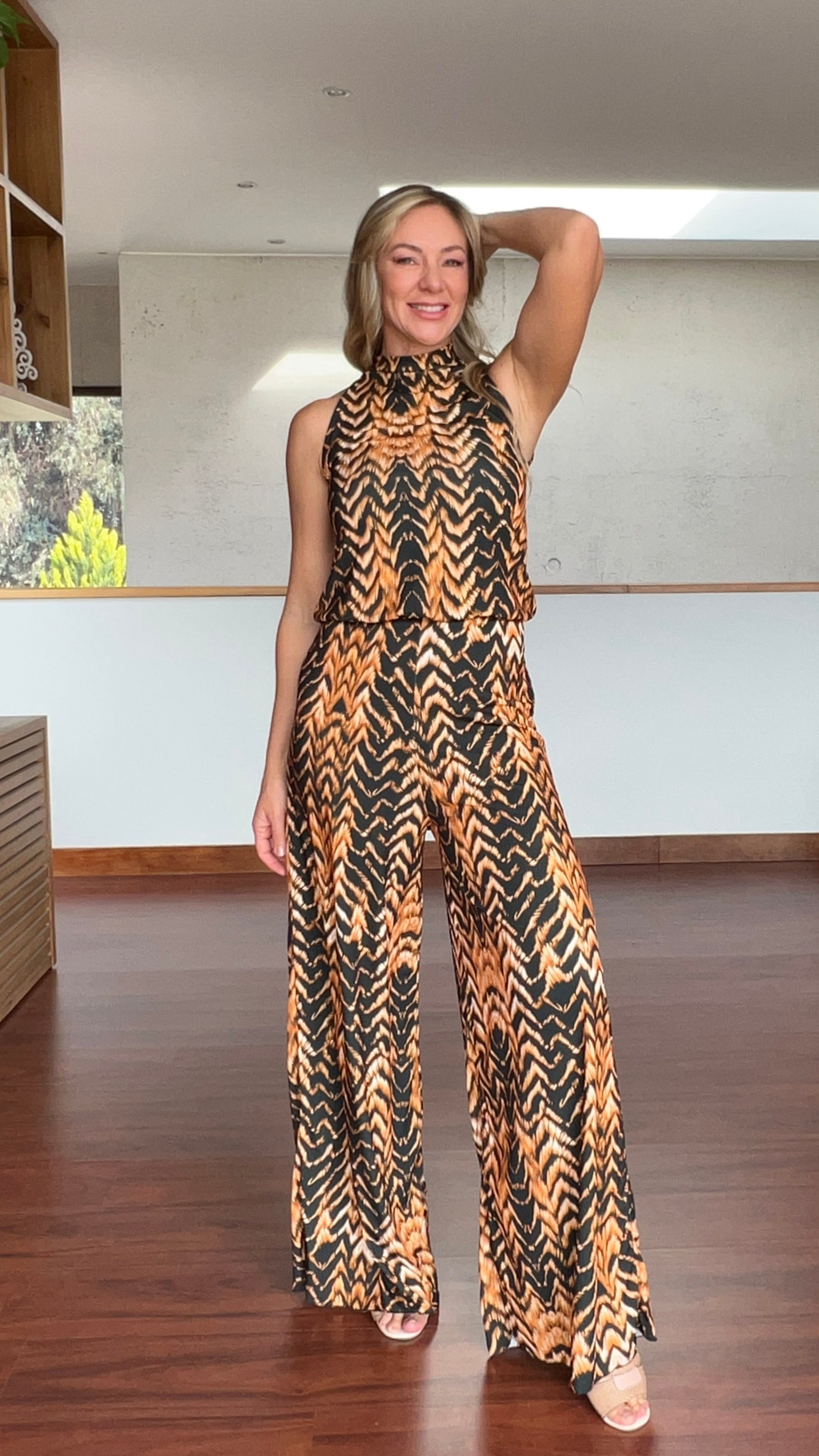 Enterito Halter Cairo| Enterito cuello alto print café |Amoramar.cl 4