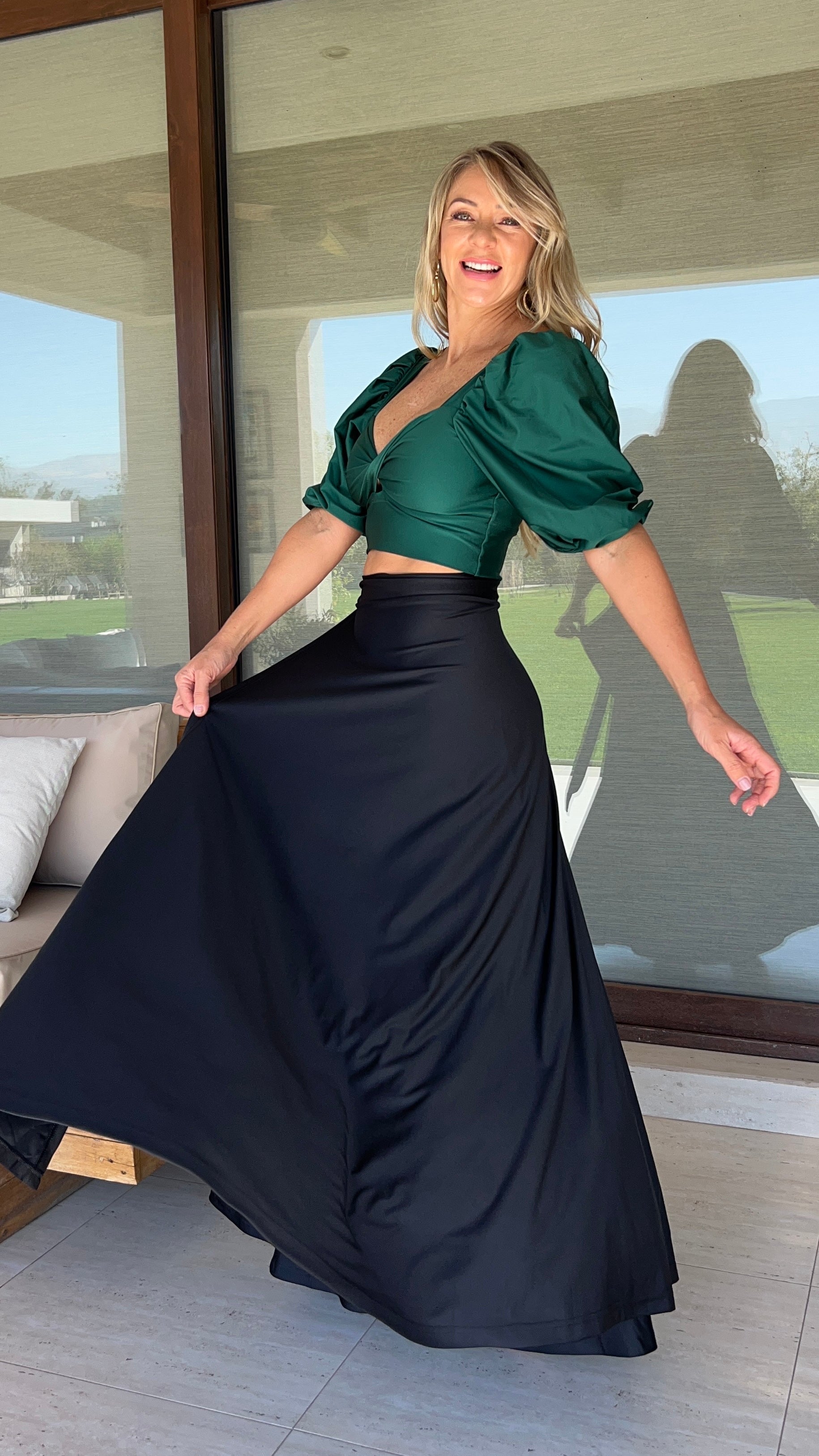 Crop top coni verde botella| top corto manga globo verde oscuro| Amoramar.cl 6