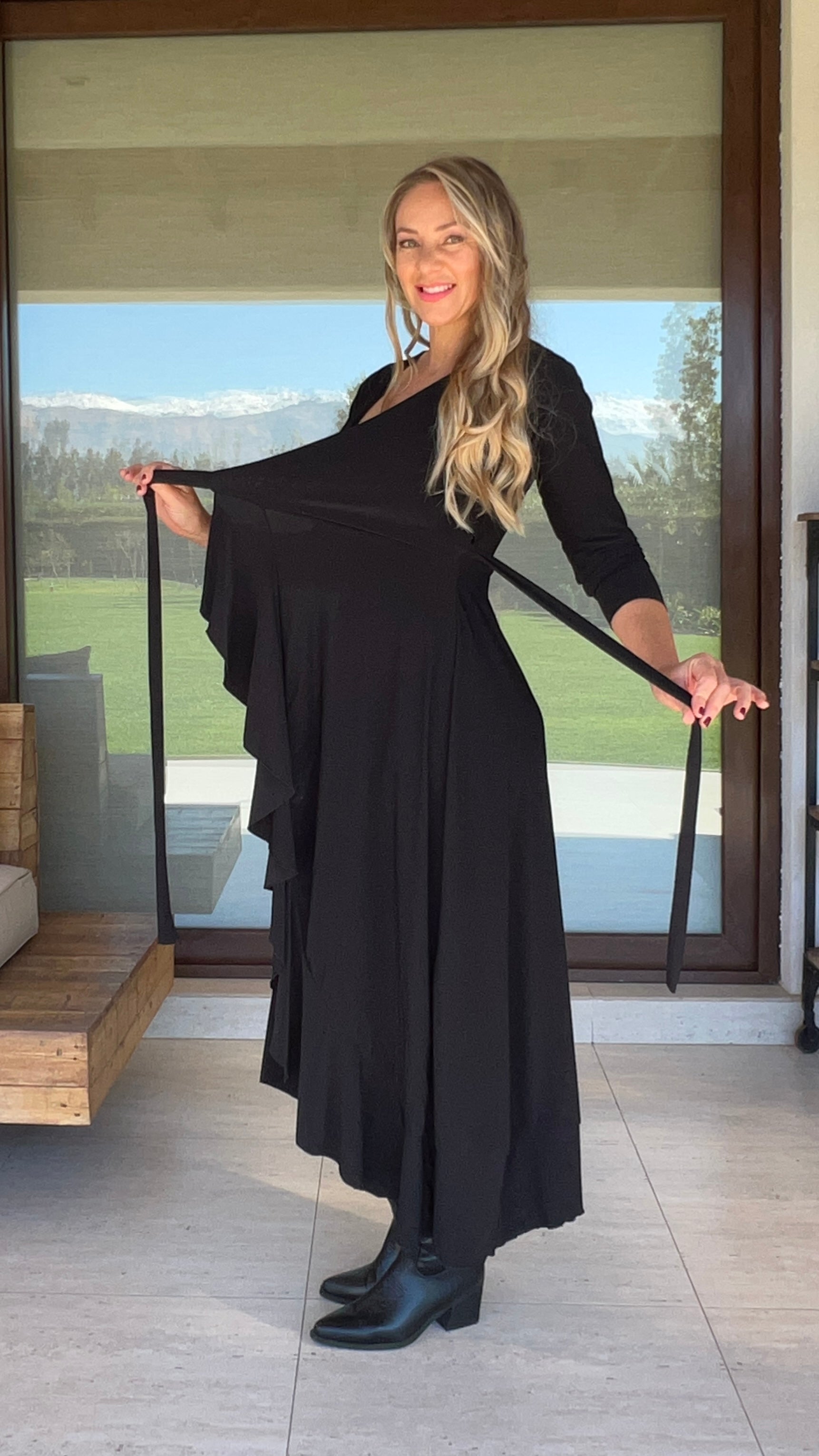 Vestido Emma Negro| Vestido asimétrico largo tipo pareo negro| Amoramar.cl 4