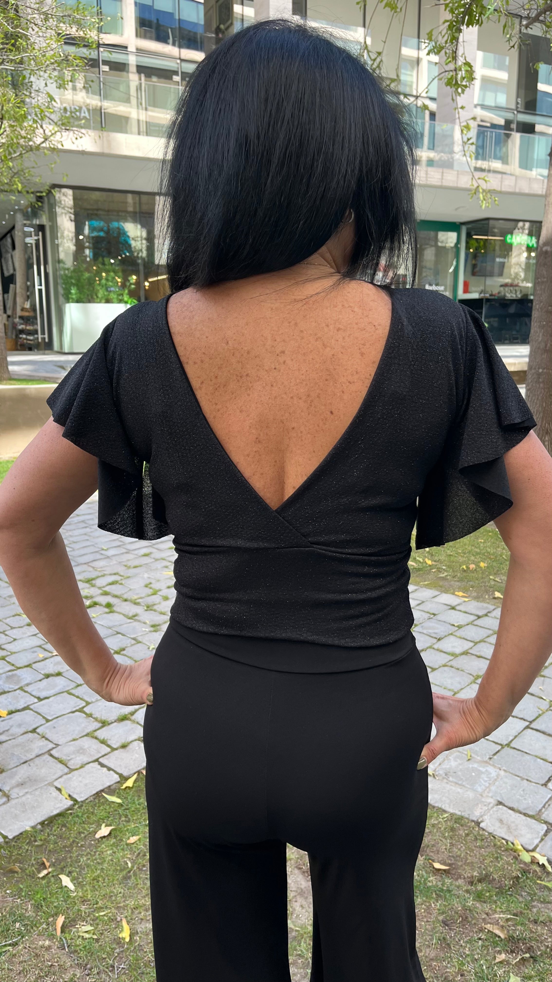 Top Corto Elisa Negro con Brillo Amoramar 3