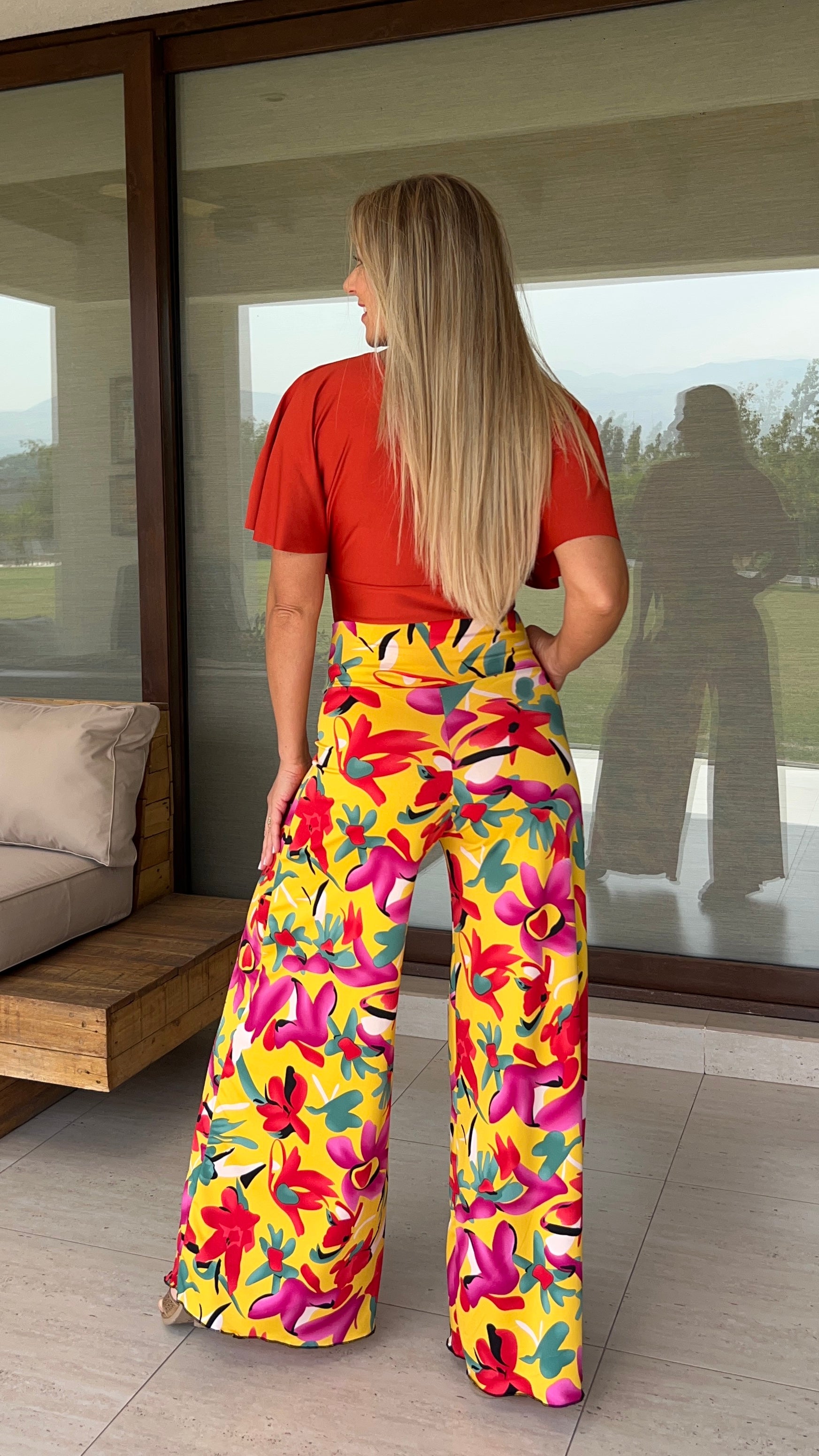 Palazzo Amarillo Flores coral| Pantalón mujer estampado flores |Amoramar.cl 2