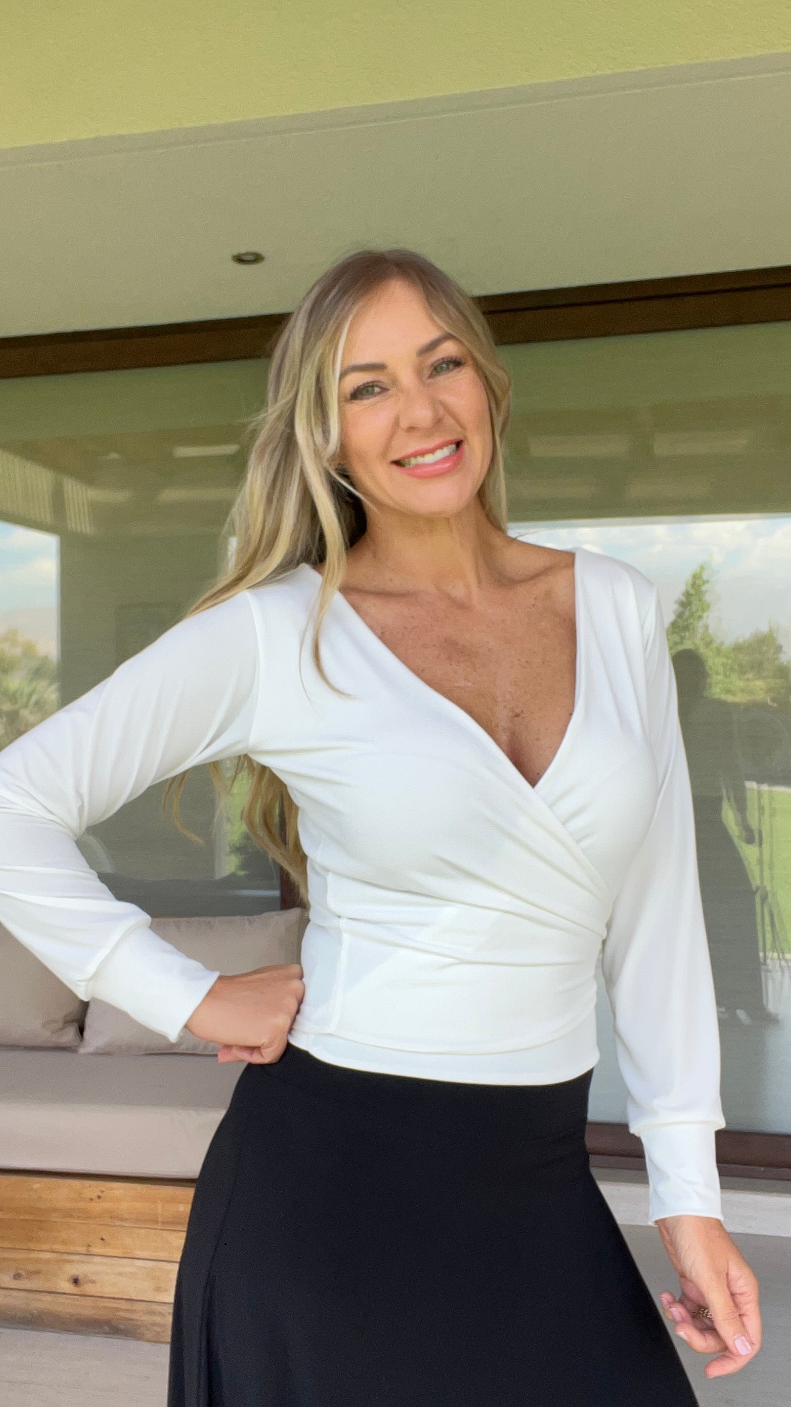 Polera Agustina Blanca manga larga con amarre en cintura| Amoramar.cl
