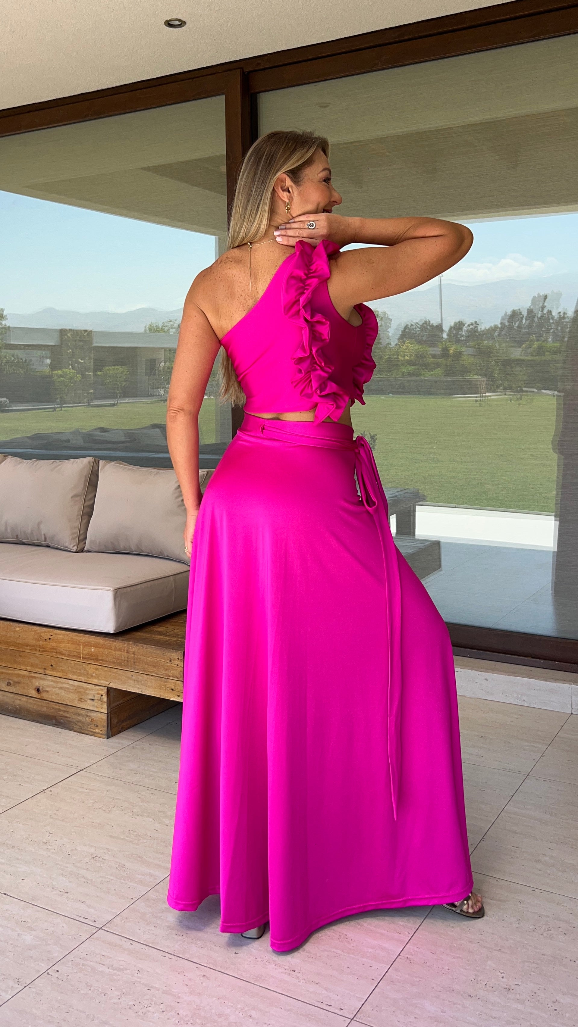 Crop Top Asimétrico Catherine Fucsia