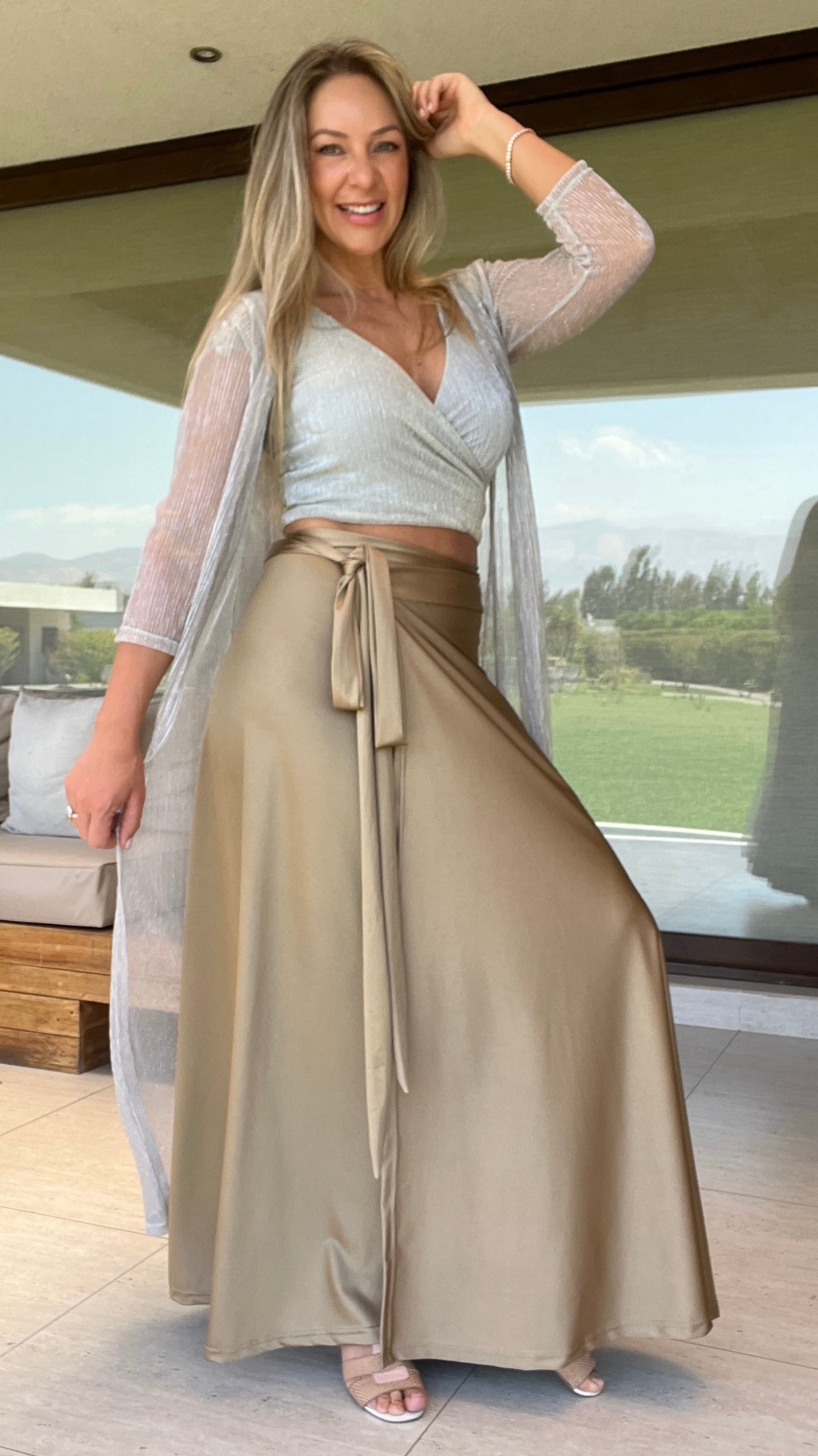 Tapado Marfil traslúcido, Kimono fiesta mujer Beige| Amoramar.cl