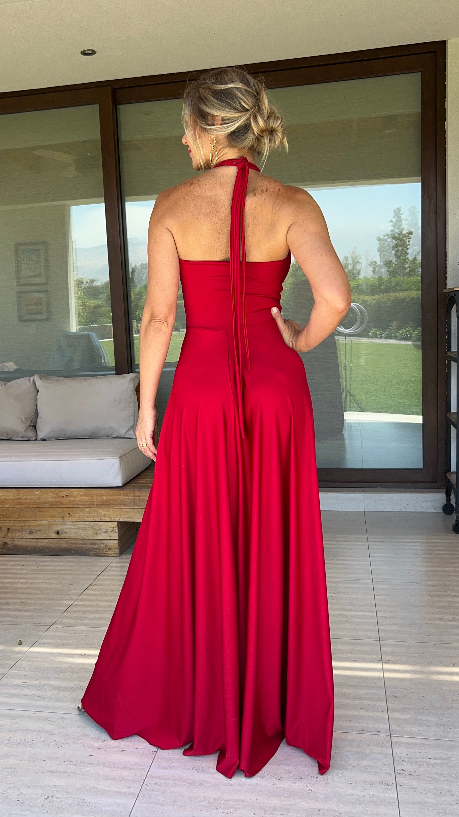 Vestido escote en V Rojo con amarre al cuello, vestido largo de fiesta Rojo| Amoramar.cl