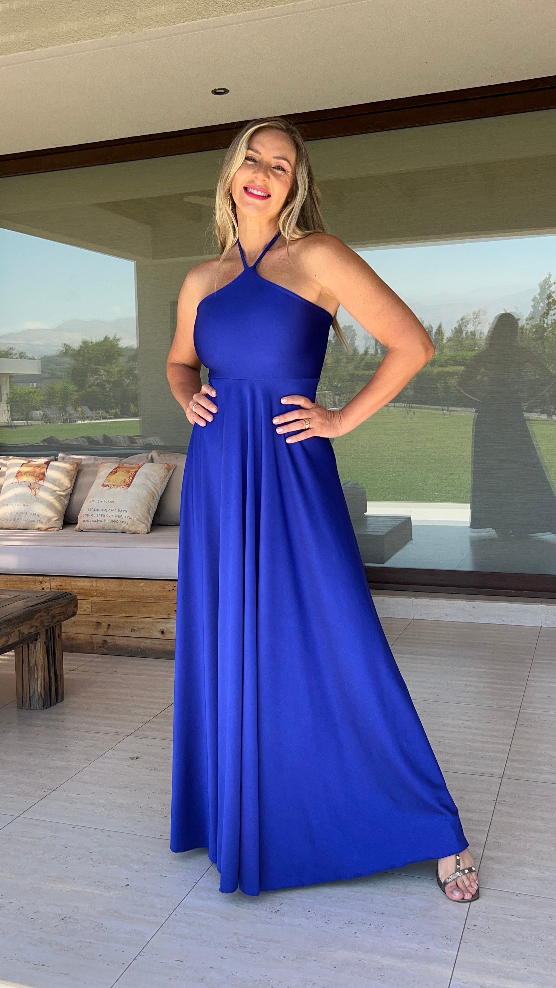 Vestido halter con amarre, azul rey ofrancia| Amoramar.cl