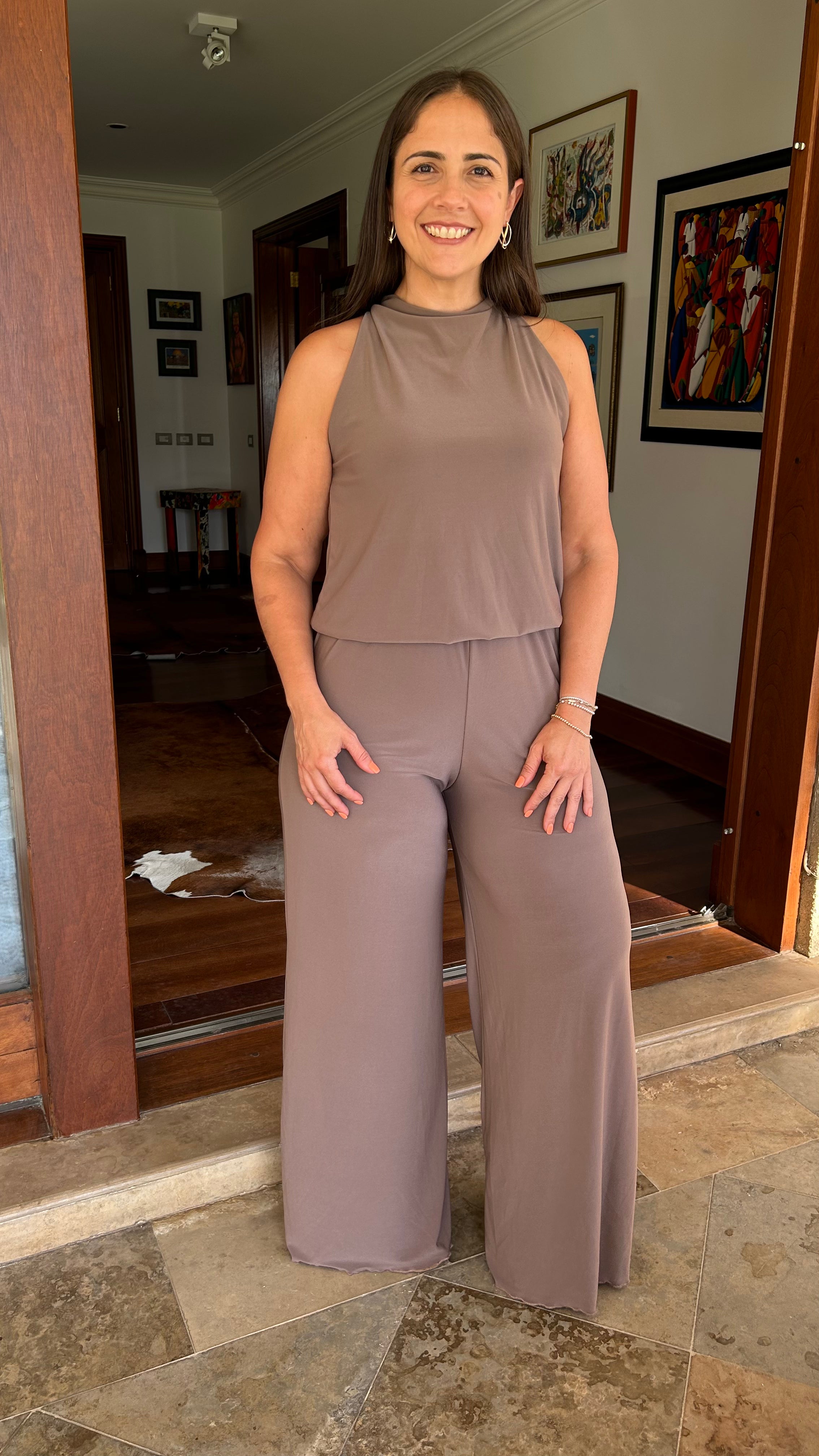 Enterito Halter taupé| enterito cuello alto sin manga taupé | Amoramar.cl 2