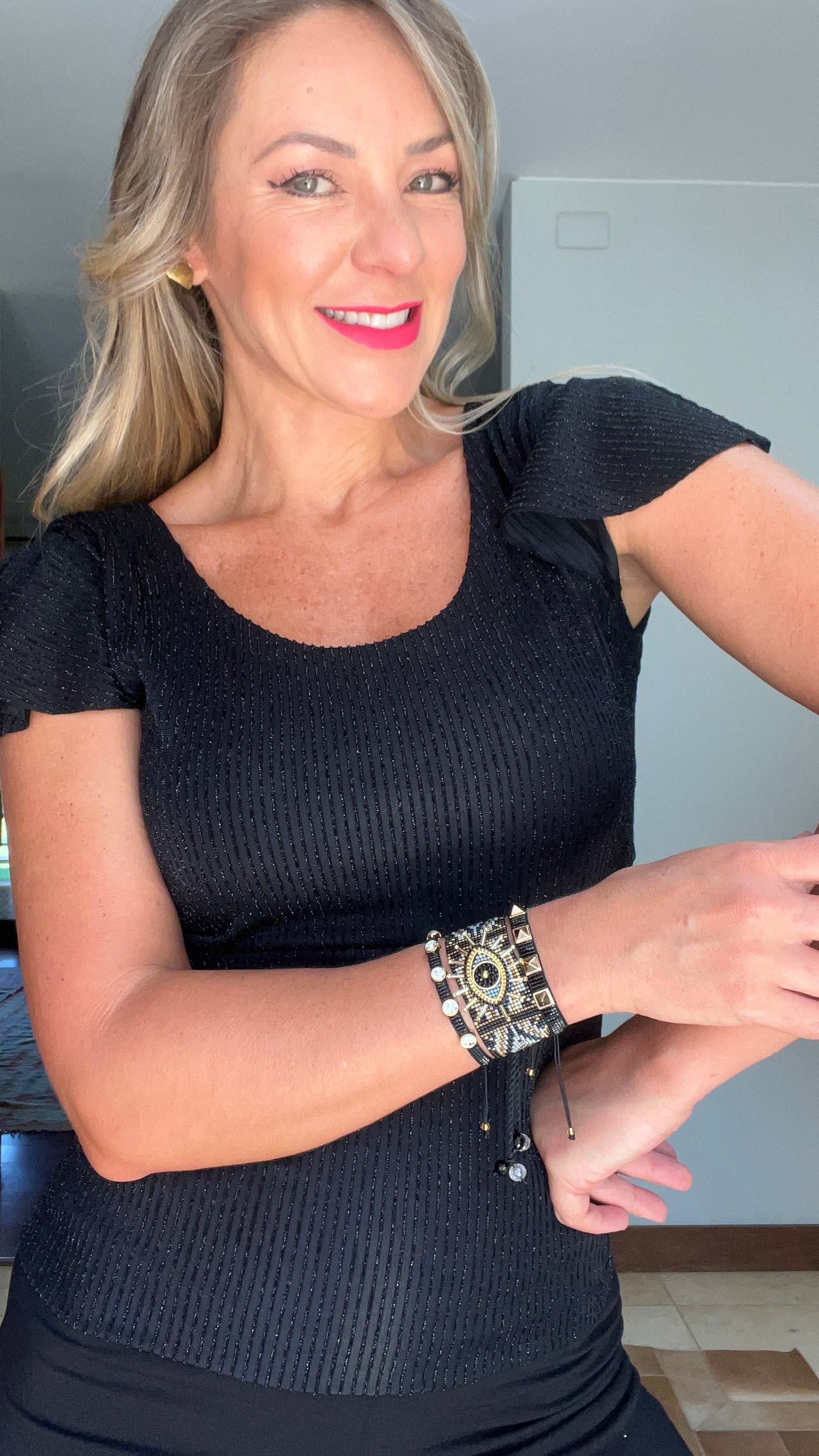 Top Mediano Doble Postura Fiesta Líneas Negras