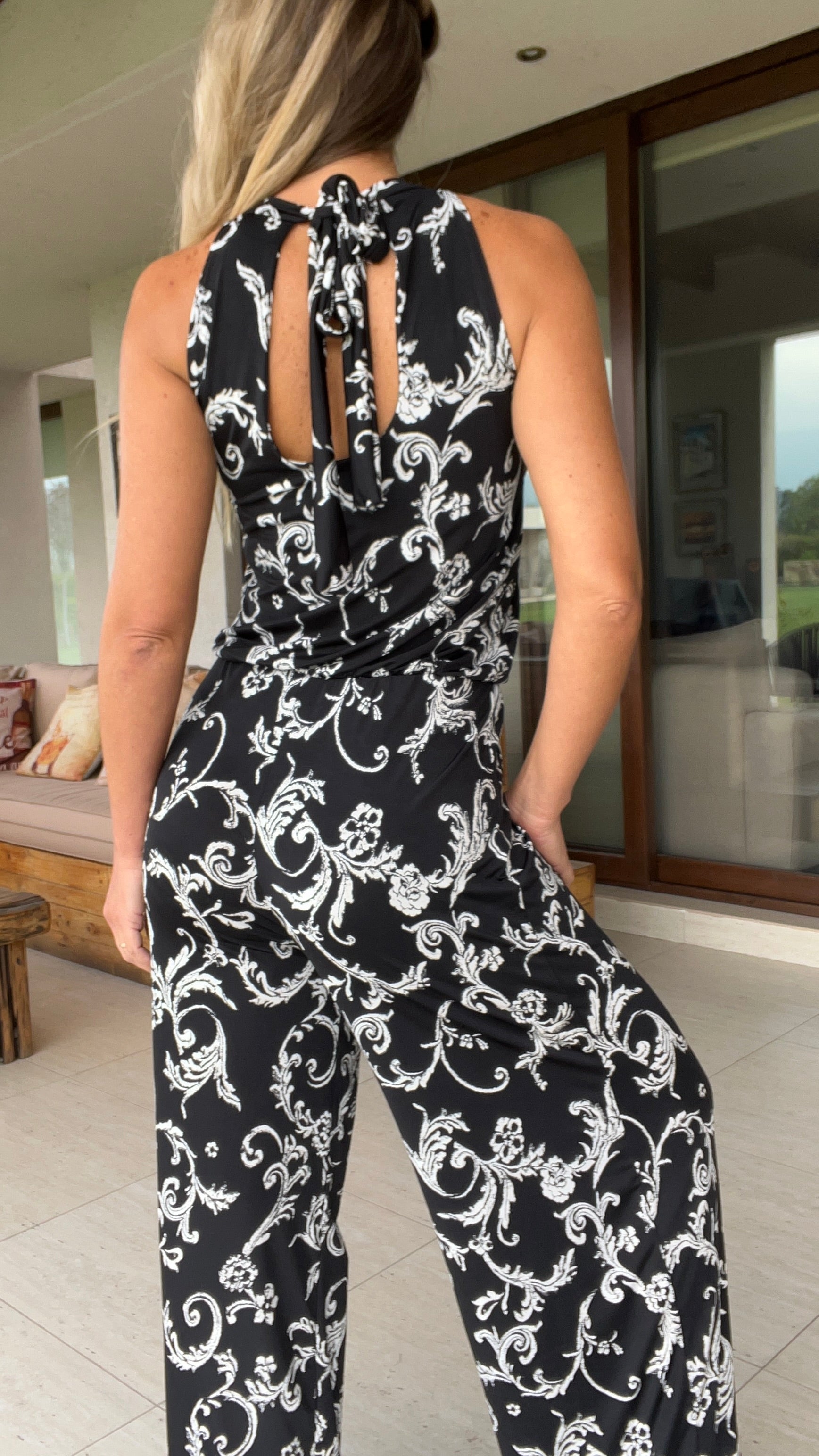 Enterito Halter 1 | Enterito Largo Flores | Amoramar.cl