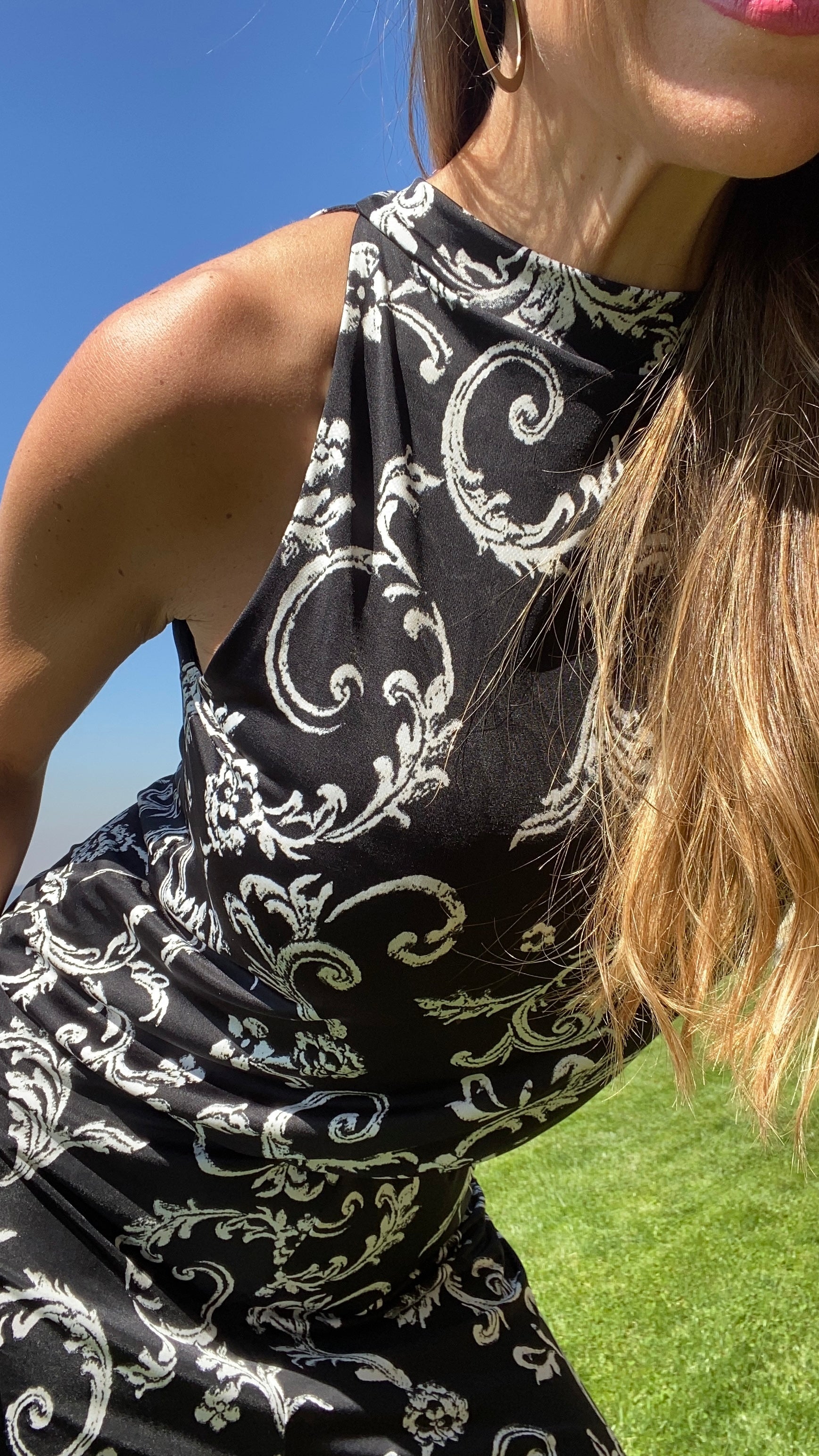 Enterito Halter Flores Negro / Blanco