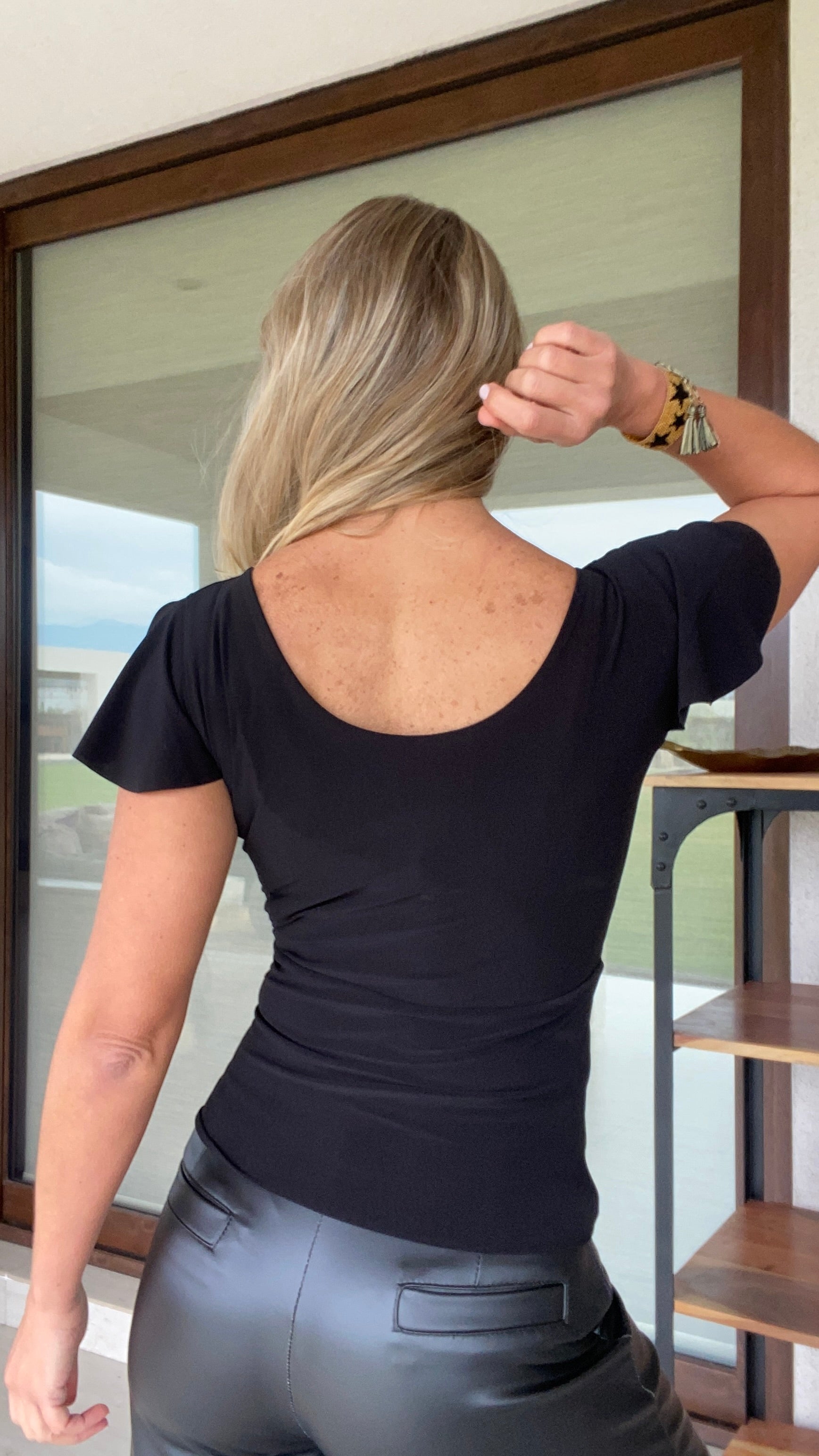 Top Mediano Doble Postura Ity Negro