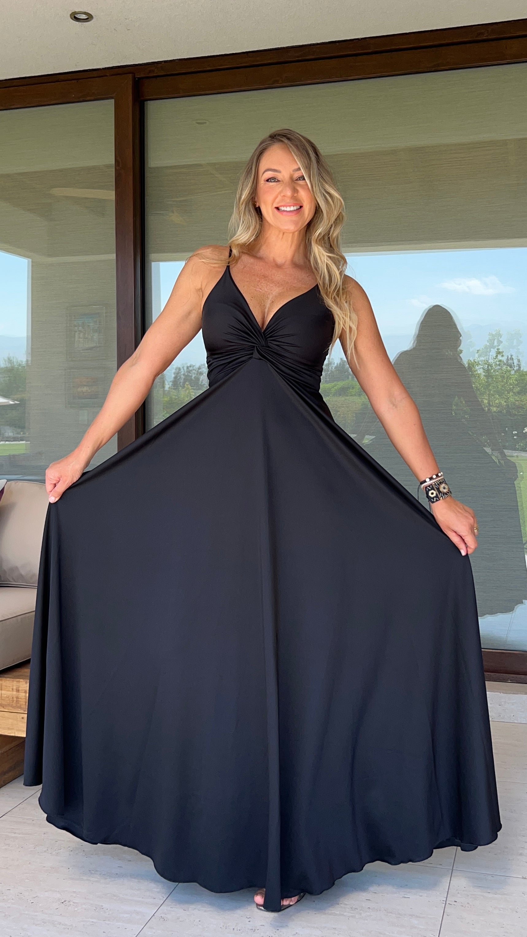 Vestido Amanda Dupont Negro | Vestido de Fiesta Negro | Vestido Negro Satinado| Amoramar.cl  1