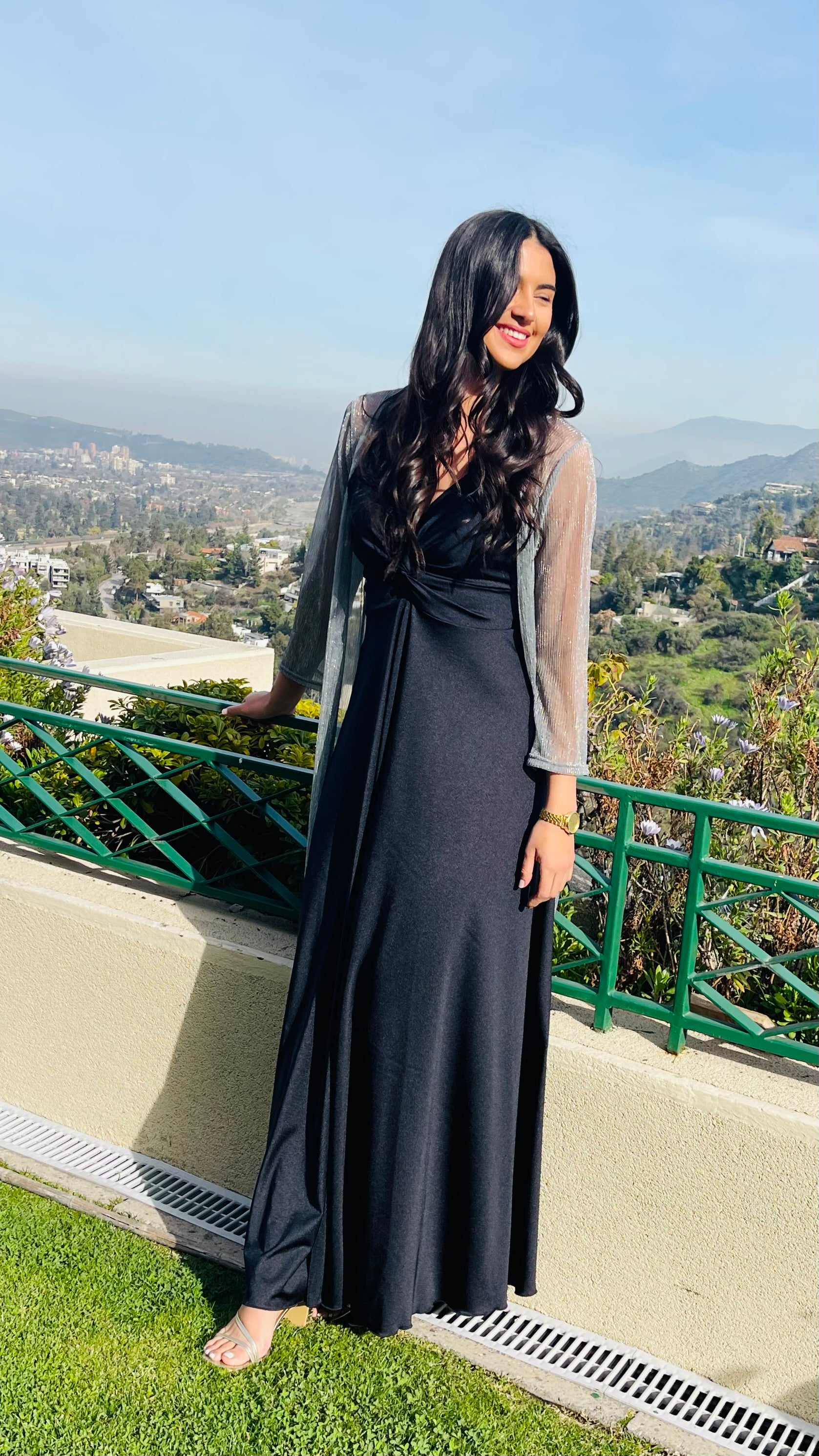 Vestido Amanda en V Dupont Negro