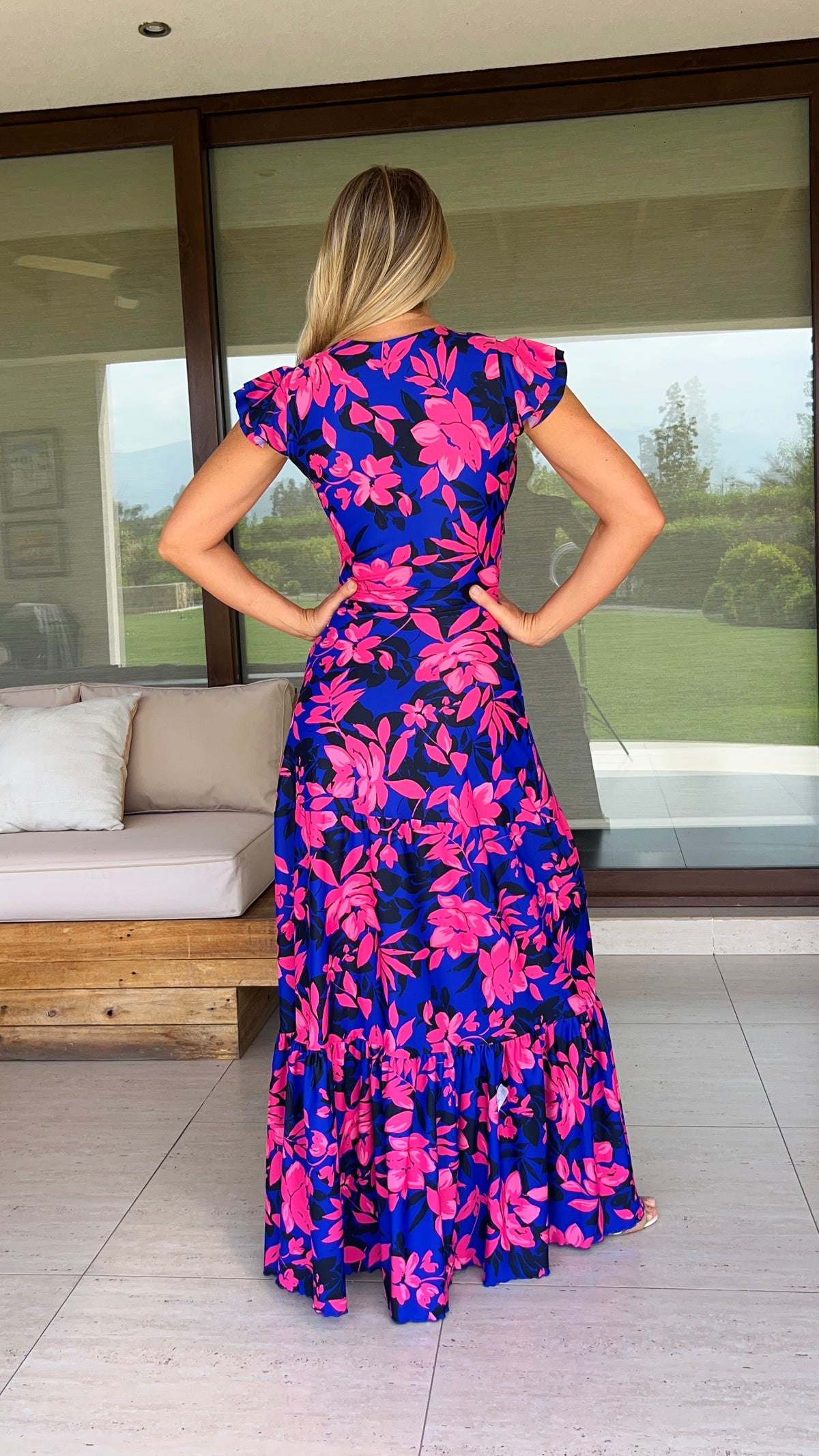 Vestido Romina Azul Flores Fucsia y Negras