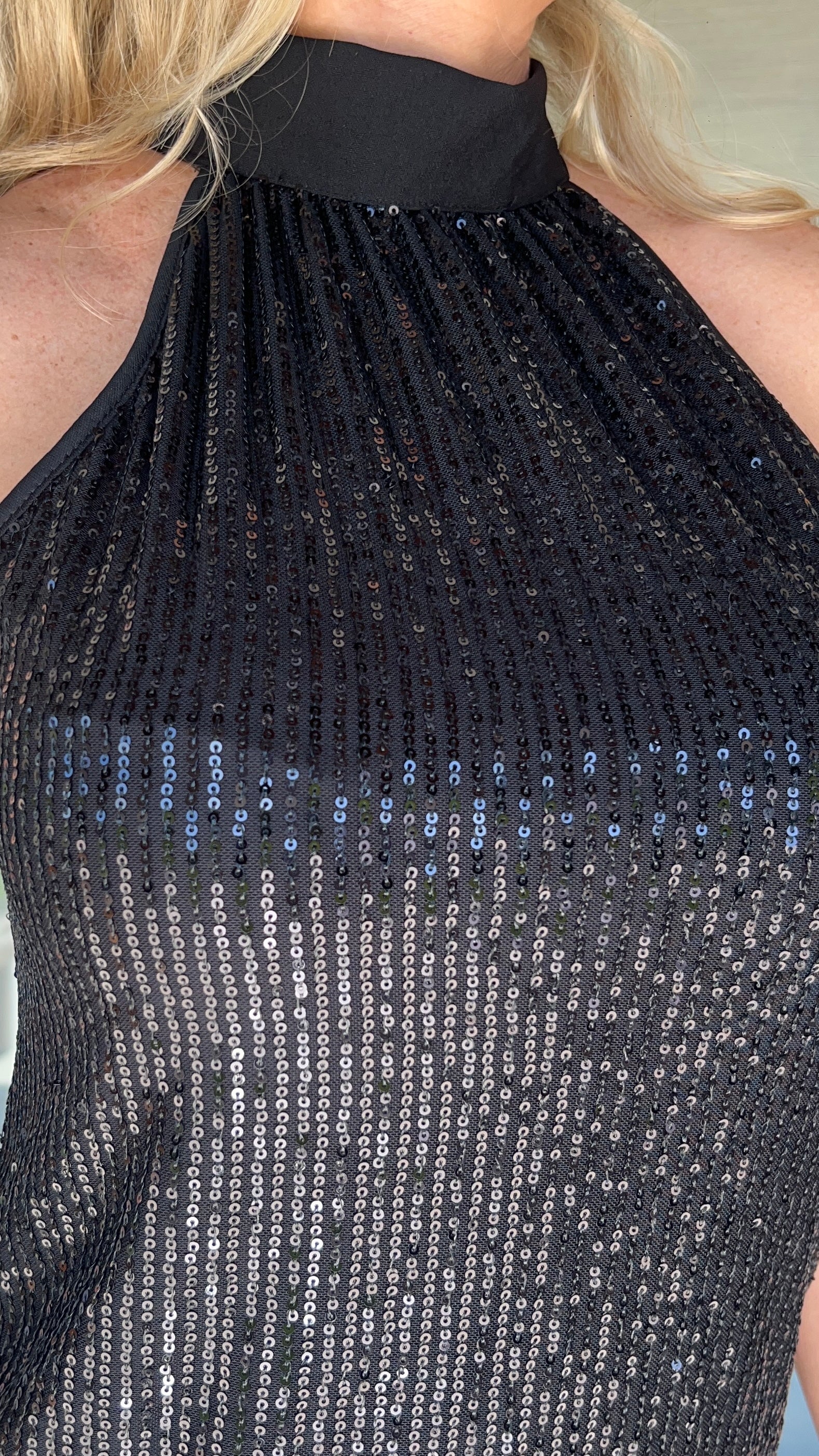 Top Halter negro de lentejuelas de fiesta, Gina| Amoramar.cl 3