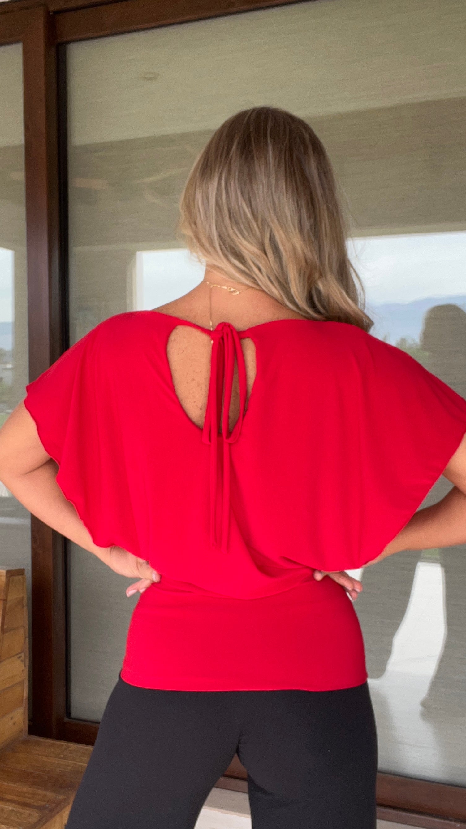 Top Cloe rojo| top cuello bote rojo| Amoramar.cl. 2