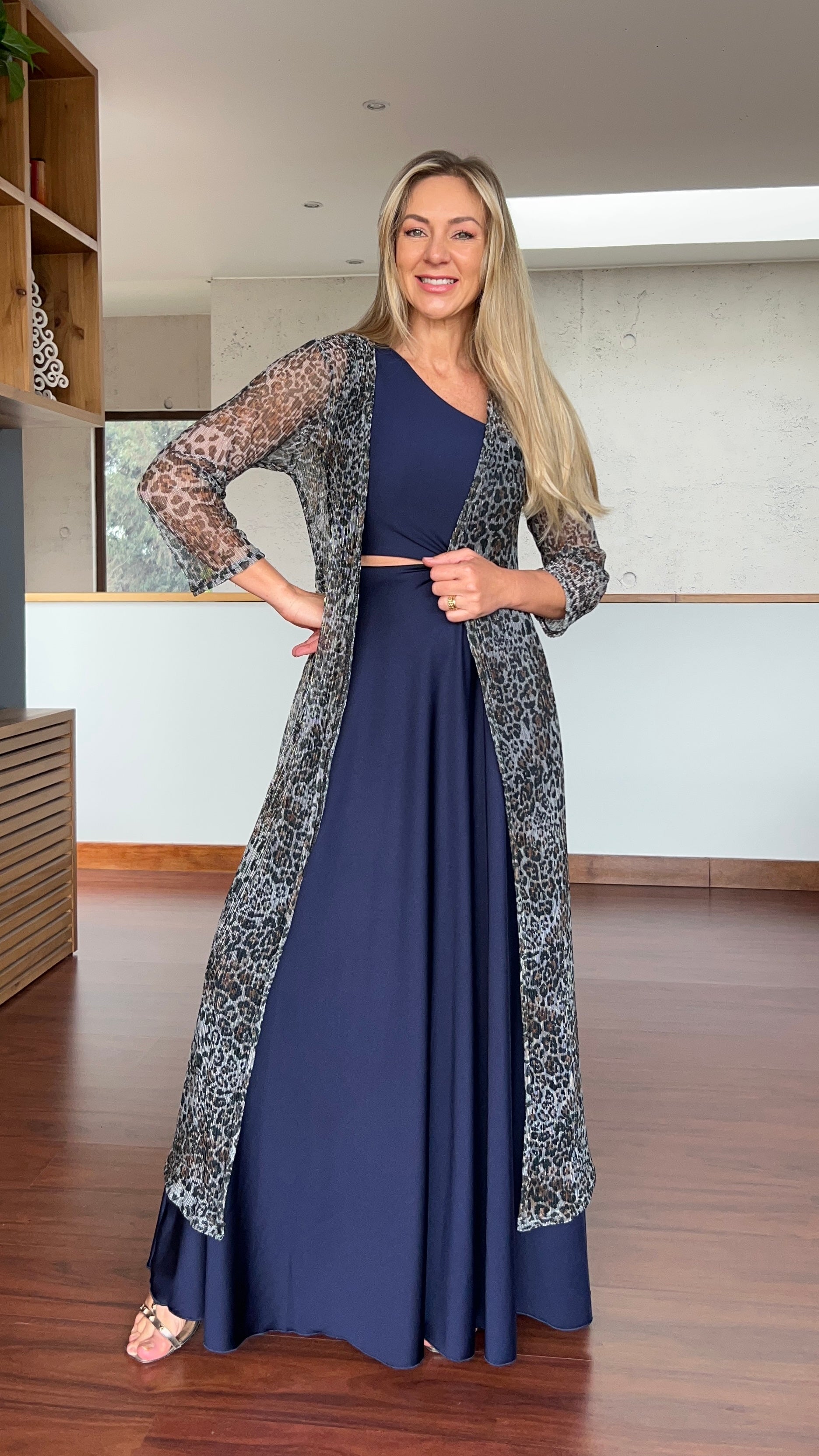 Tapado plisado print gris| kimono mujer largo fiesta print gris|Amoramar.cl 
