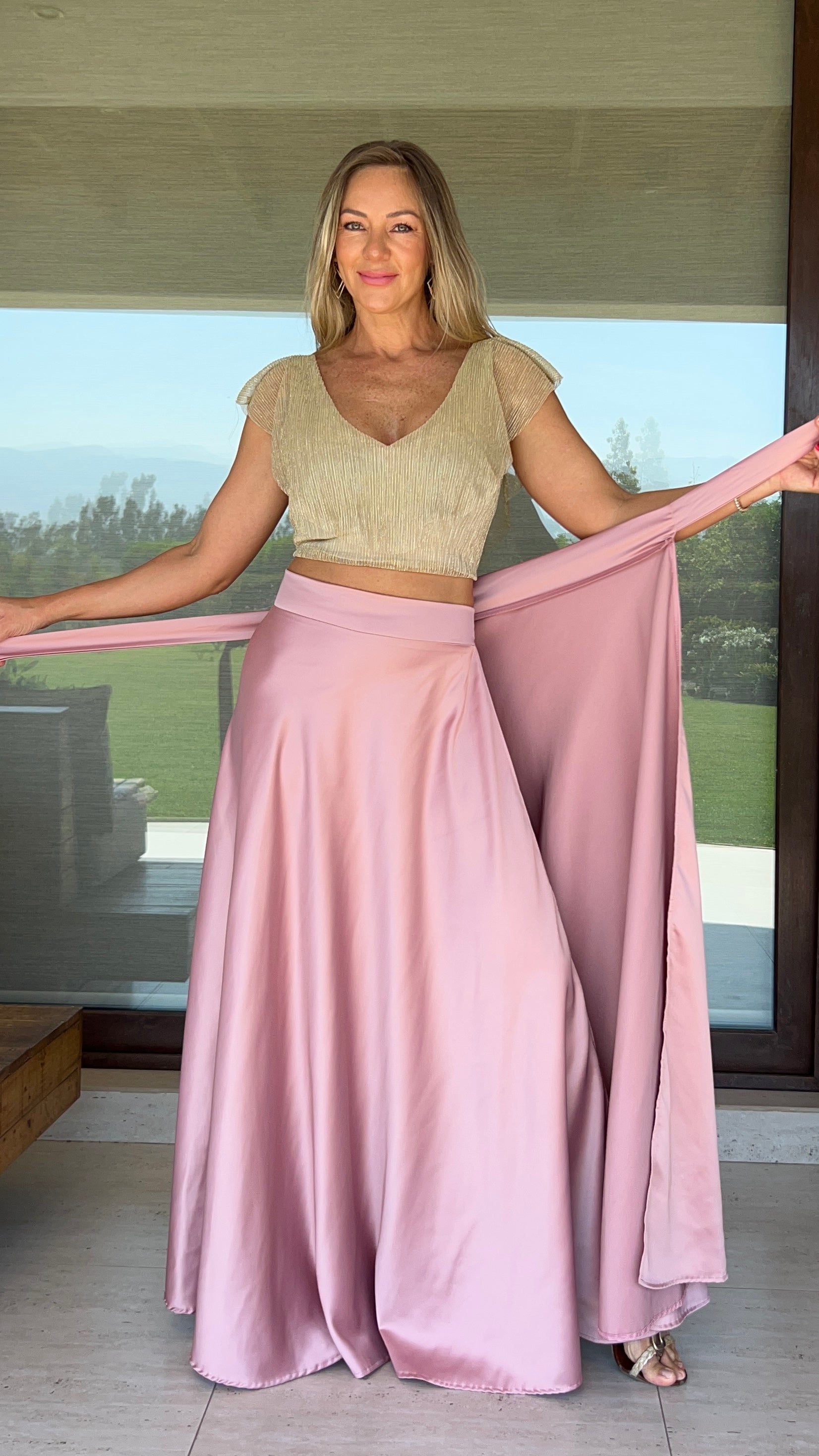 Falda envolvente piel de seda palo rosa| falda larga de fiesta mujer palo rosa | Amoramar.cl 2