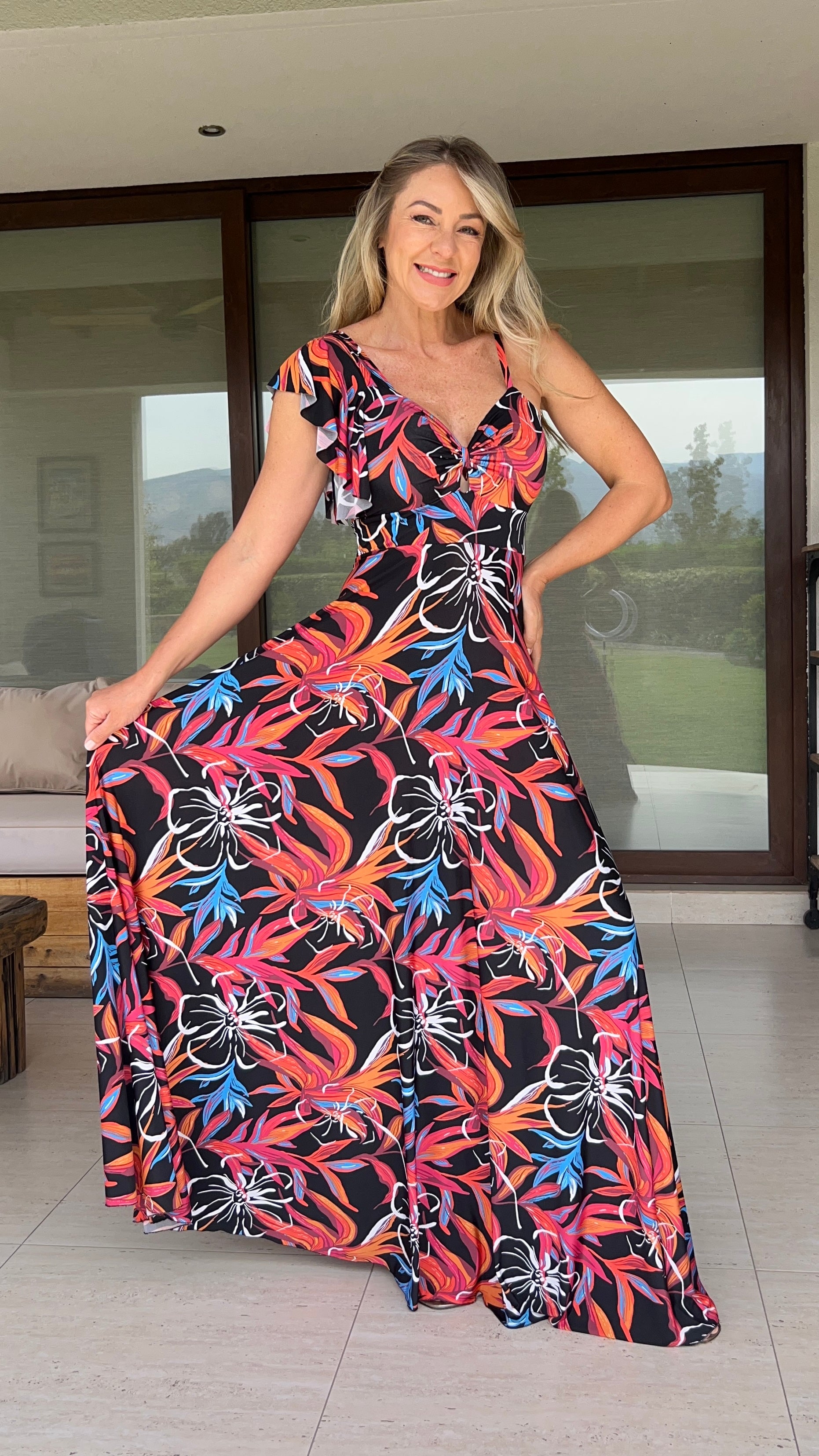 Vestido Amalia Hojas Tropicales Naranja, vestido mujer largo con tirantes. Amoramar.cl 
