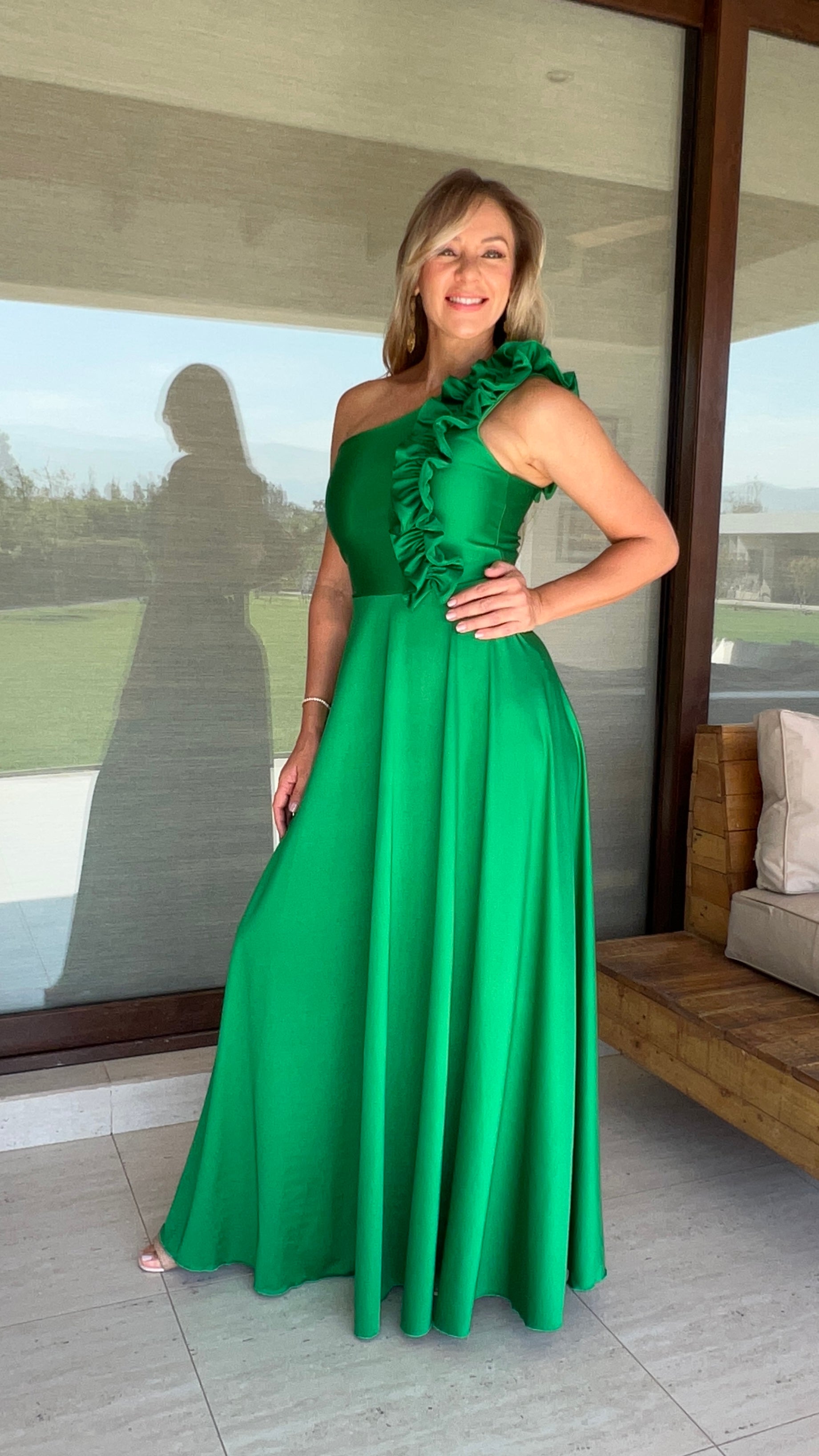 Vestido Camila Verde Cata | Vestido fiesta largo mujer asimétrico verde |Amoramar.cl 1