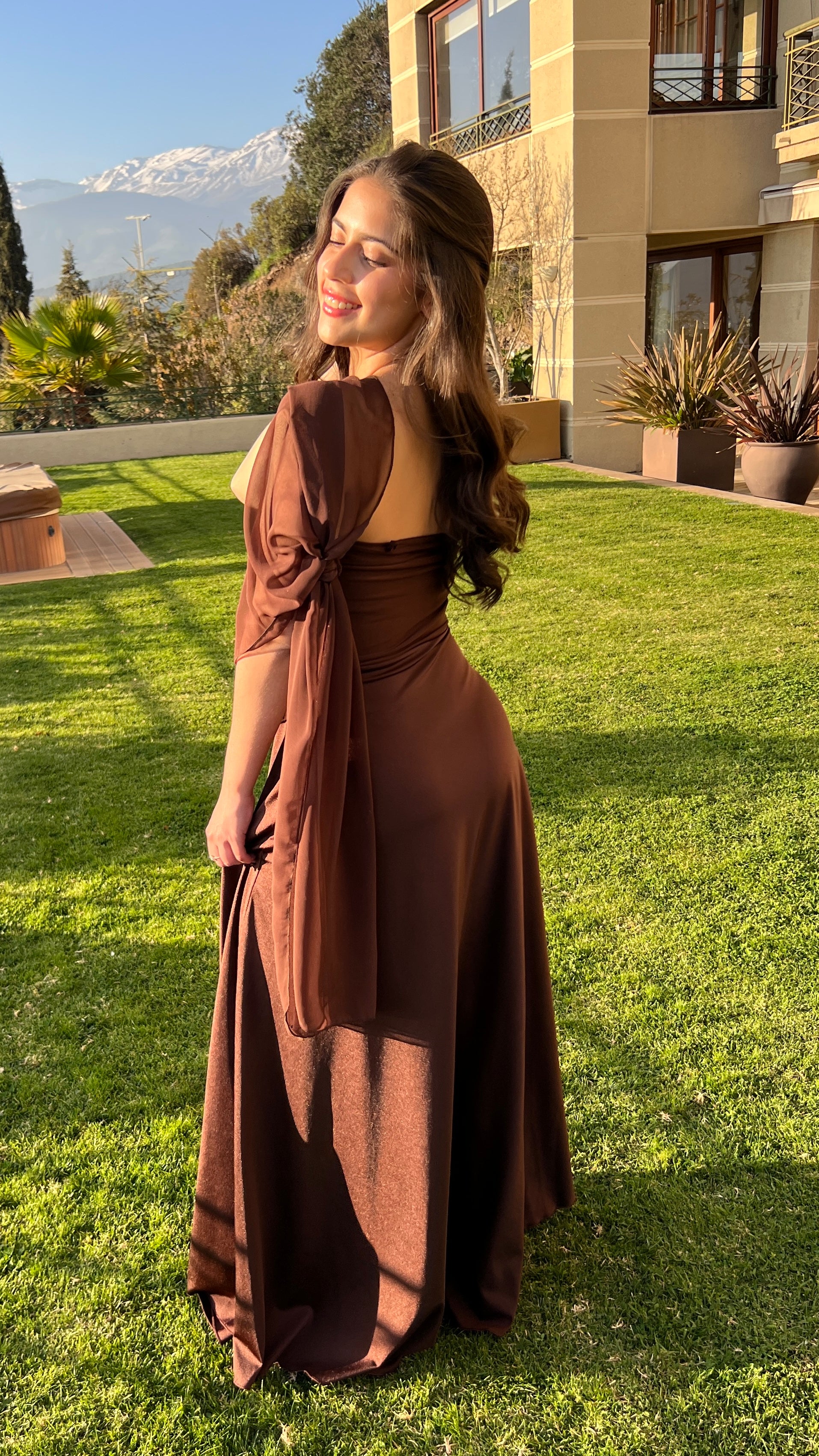 Vestido Victoria Chocolate| Vestido strapless con gasa fiesta elegante Café |Amoramar.cl 1
