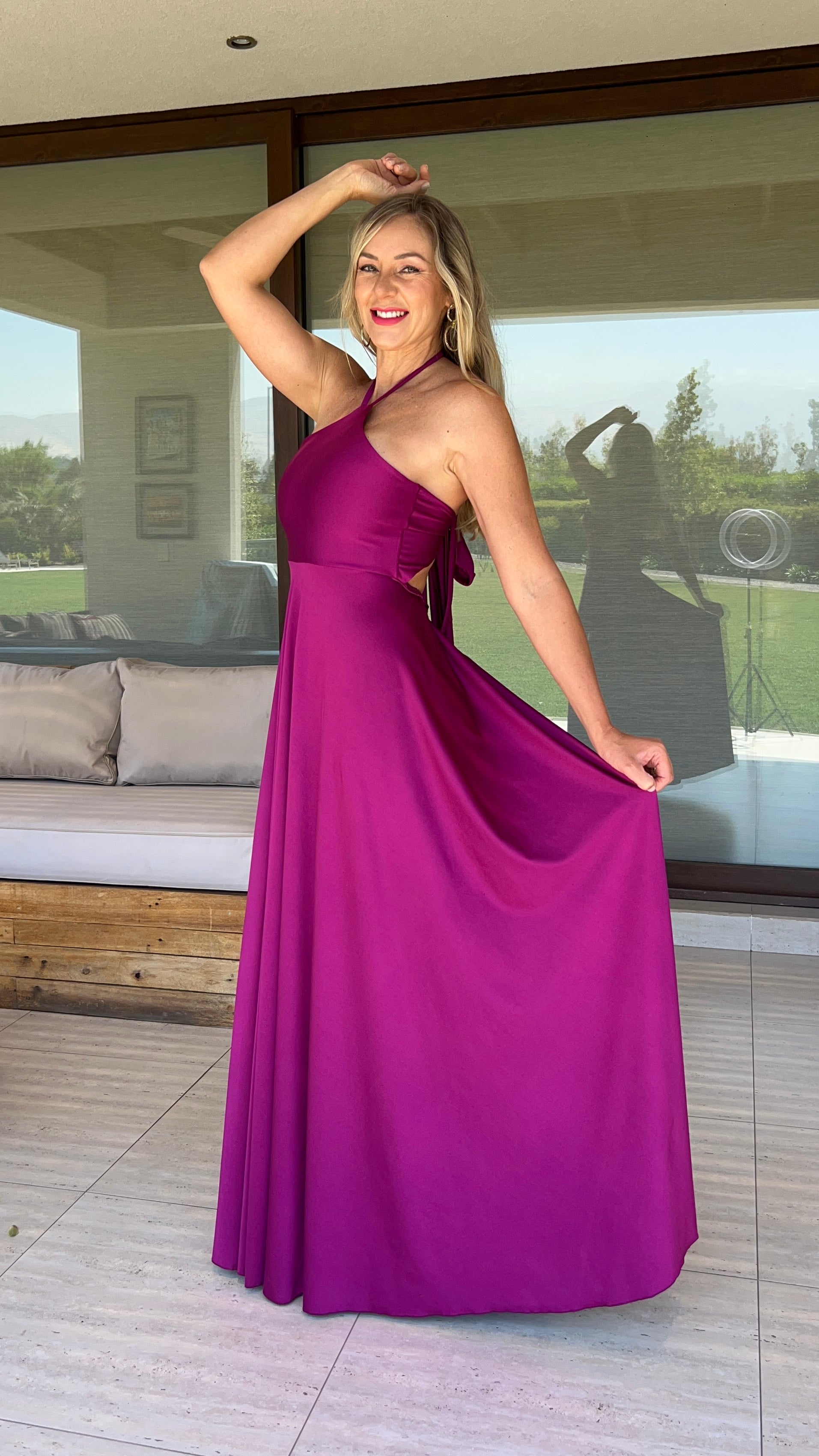 Vestido halter con amarre magenta, vestido largo de fiesta fucsia| Amoramar.cl