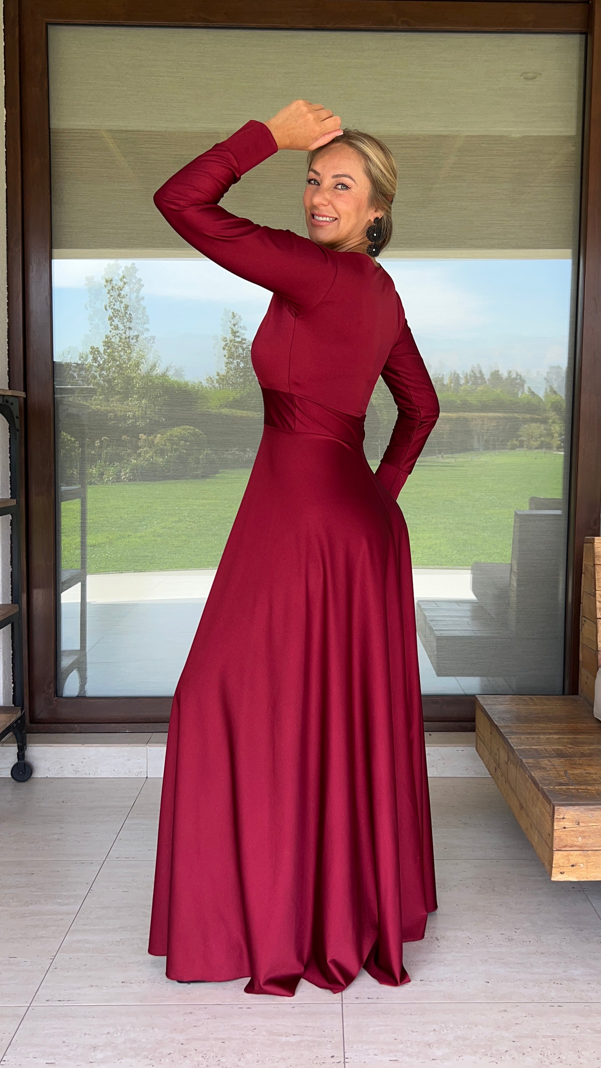 Vestido manga larga rojo granate de mujer, fiesta, largo, elegante| amoramar.cl