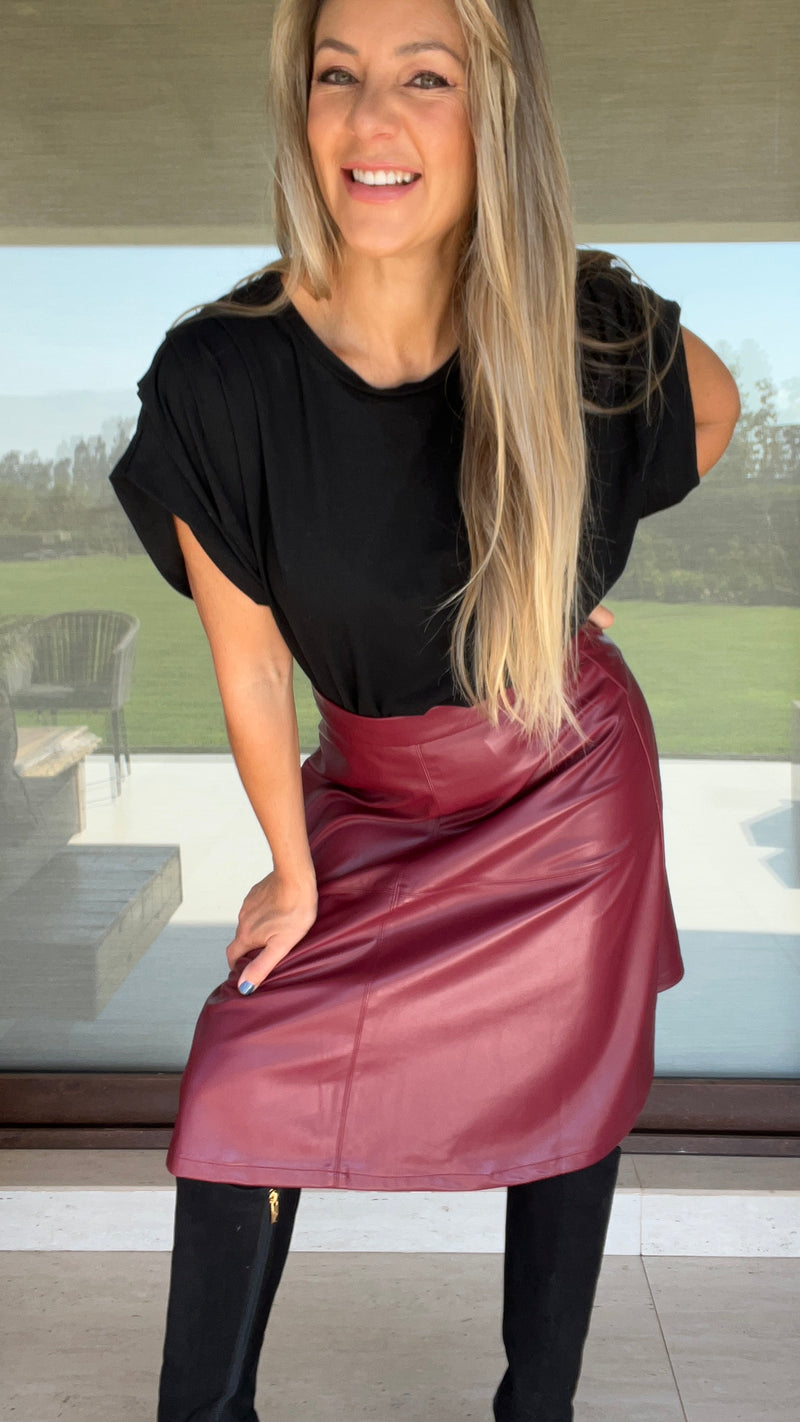 Falda Midi Ecocuero Burdeos